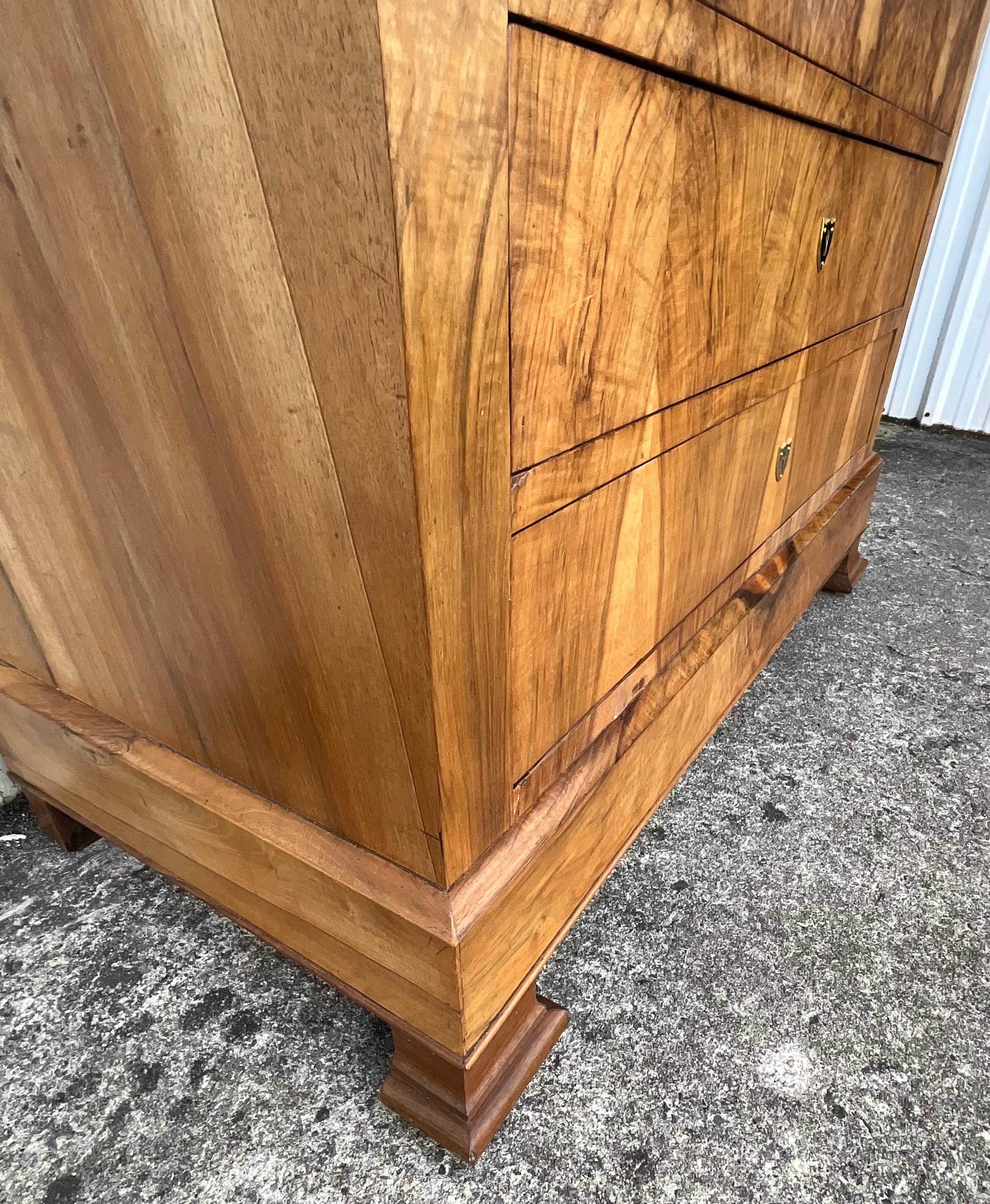 Louis Philippe Chest Of Drawers, Late 19th Century, Burl Walnut 3