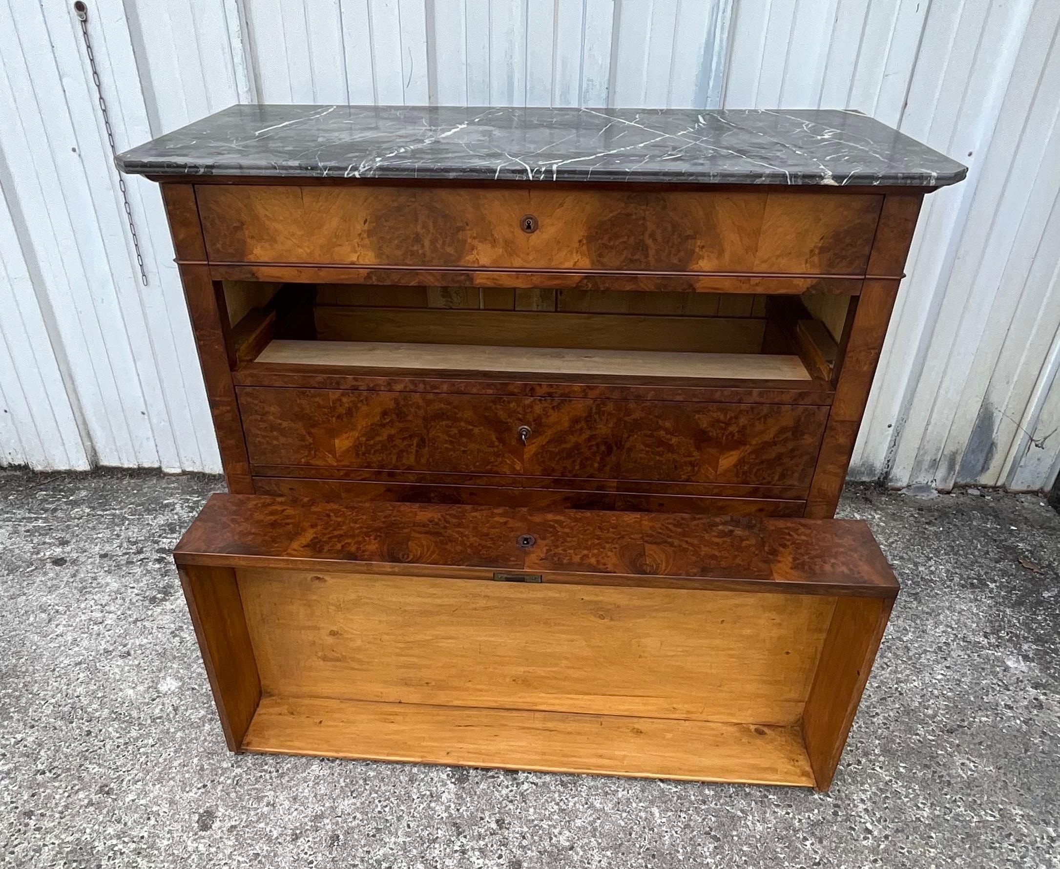 Louis Philippe Chest Of Drawers, Late 19th Century, In Burl Walnut 9