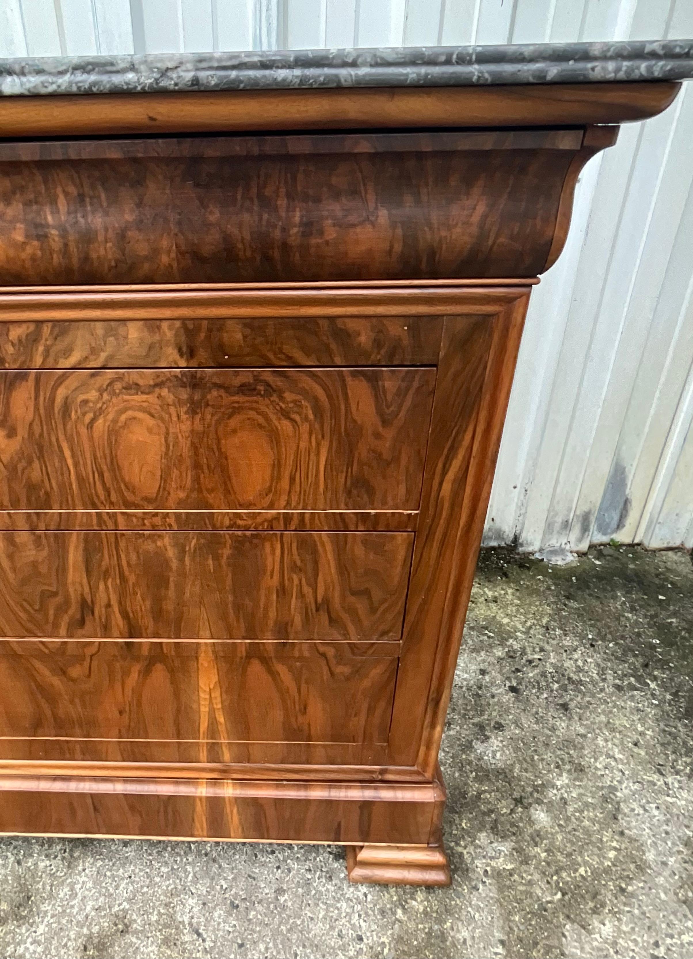 Louis Philippe Chest Of Drawers, Mid 19th Century, Burl Walnut 6