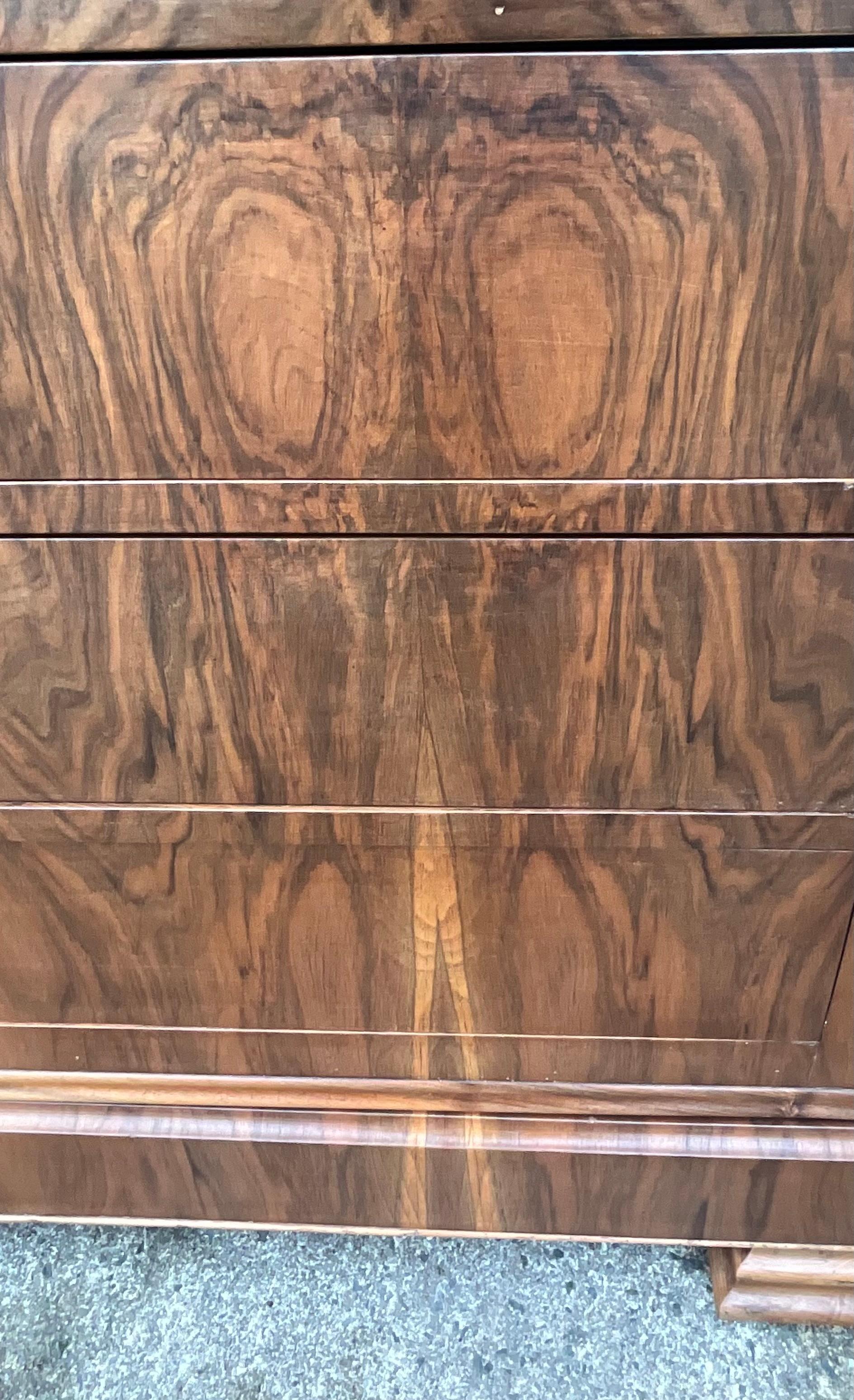 Louis Philippe Chest Of Drawers, Mid 19th Century, Burl Walnut 4
