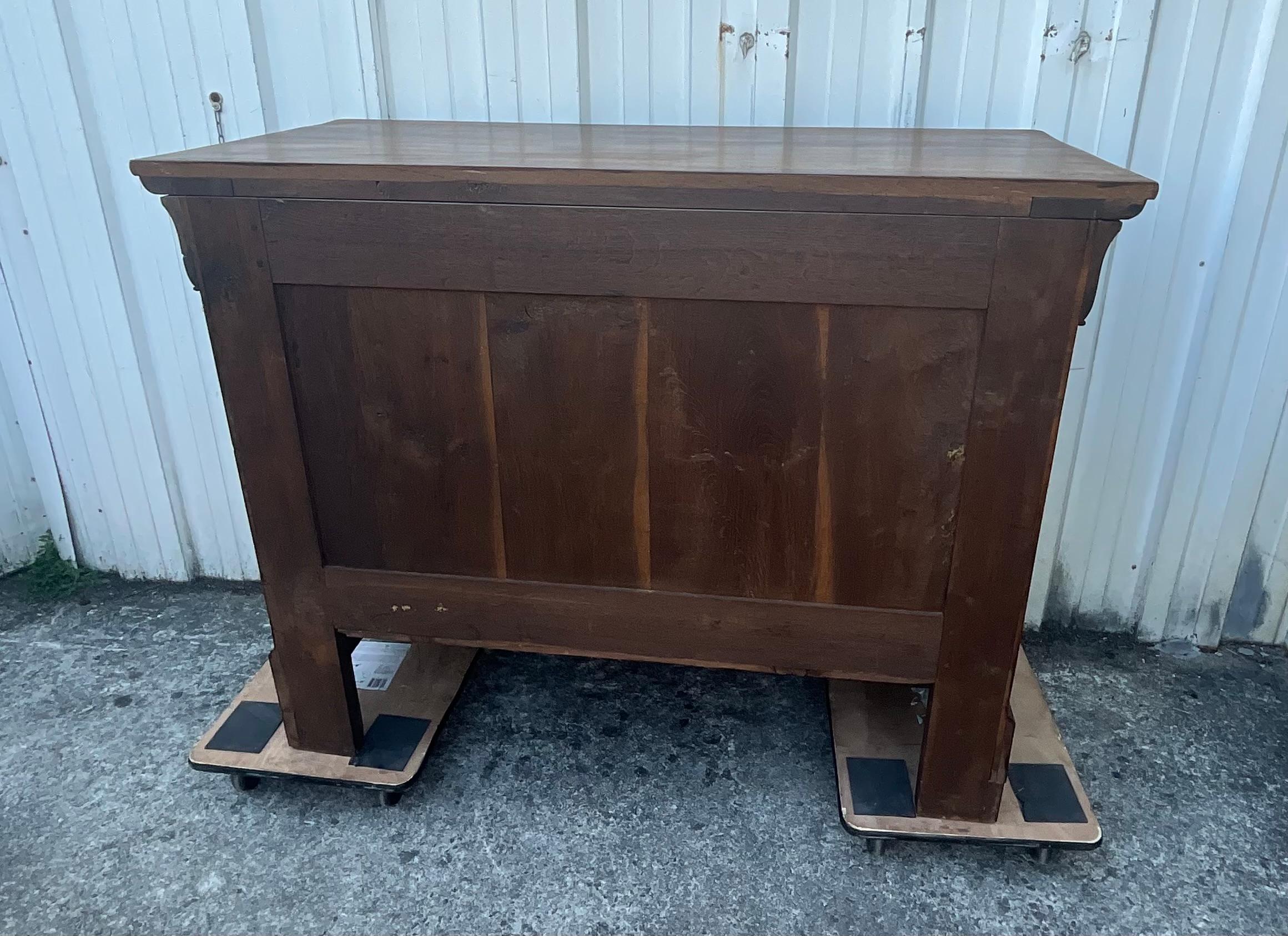 Louis Philippe Chest Of Drawers, mid 19th Century, In Burl Walnut 9