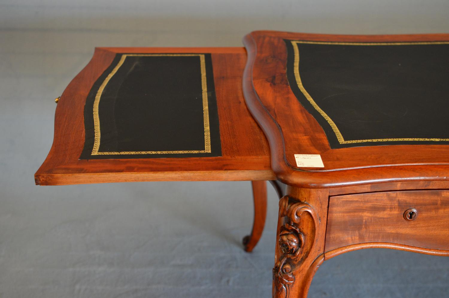 Louis Philippe Desk in Light Mahogany and French Leather from 1835 Restored 1