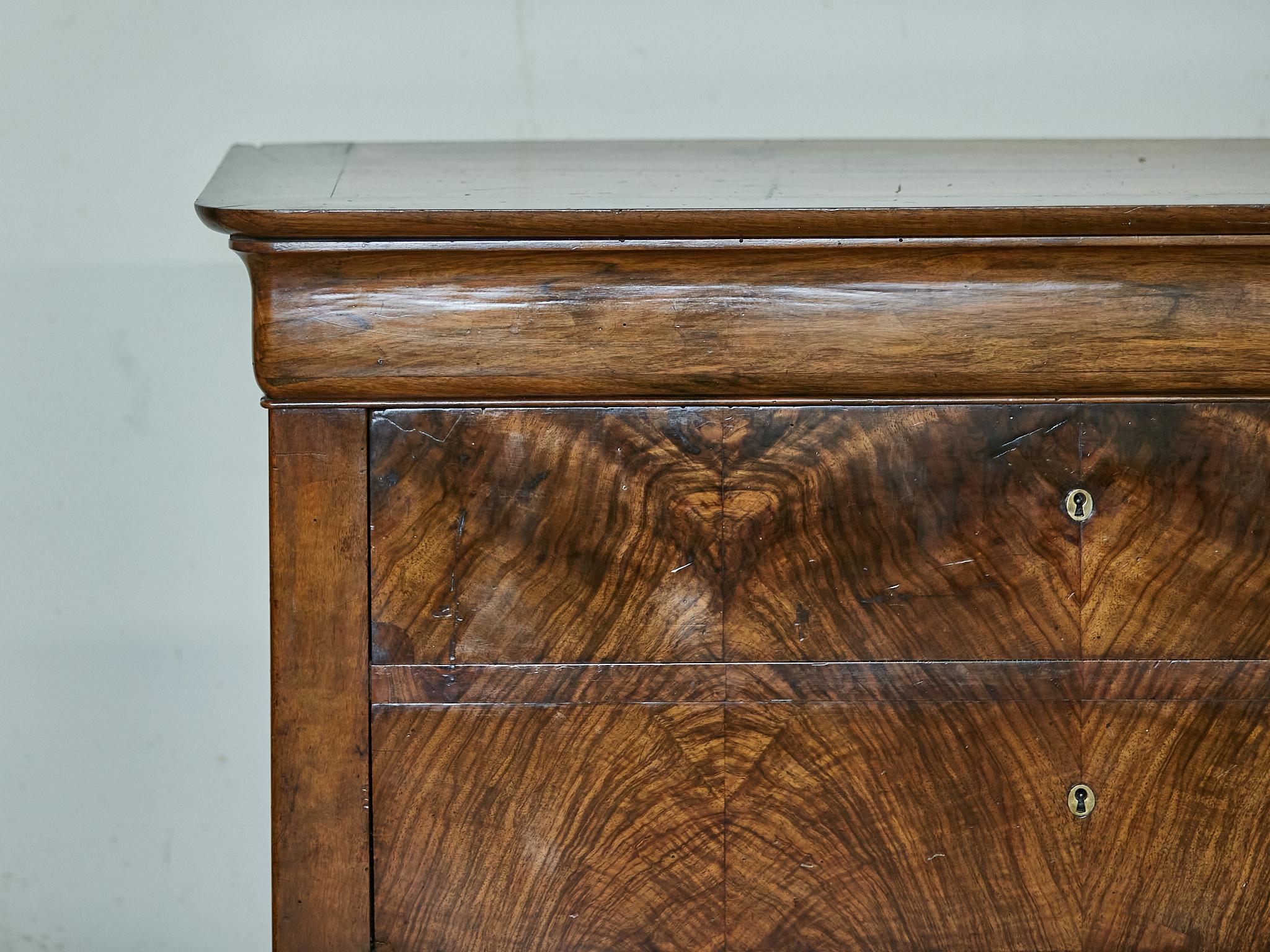 Veneer Louis-Philippe French 19th Century Bookmatched Walnut Chest with Four Drawers For Sale