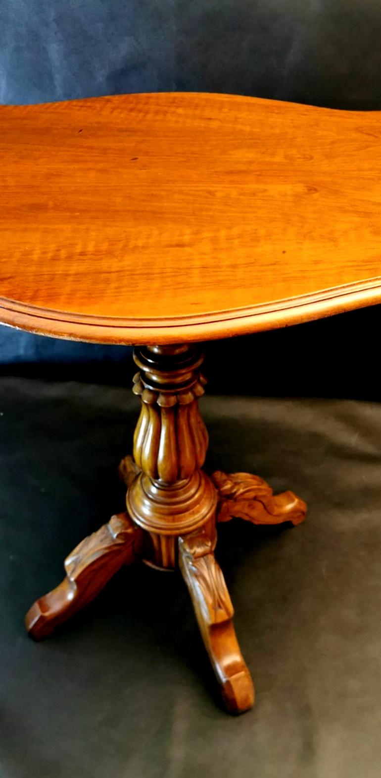 Louis Philippe French Walnut Sail Table For Sale 5