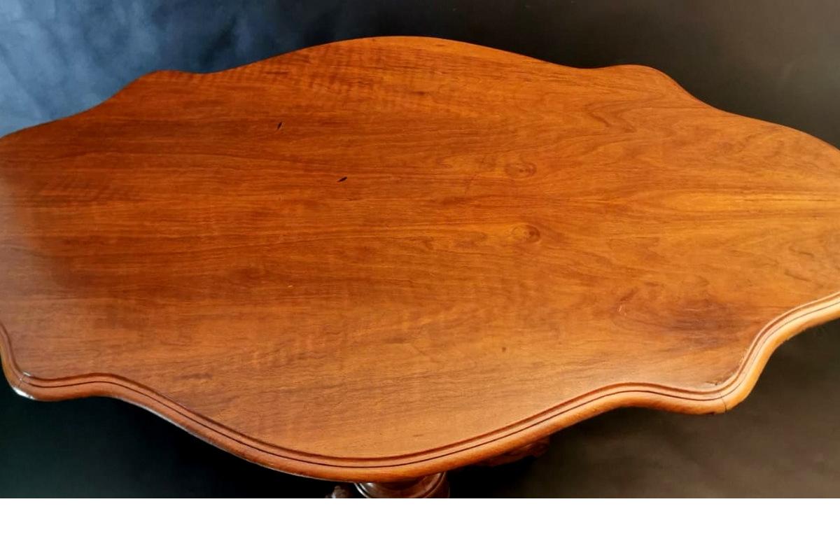 Louis Philippe French Walnut Sail Table For Sale 8