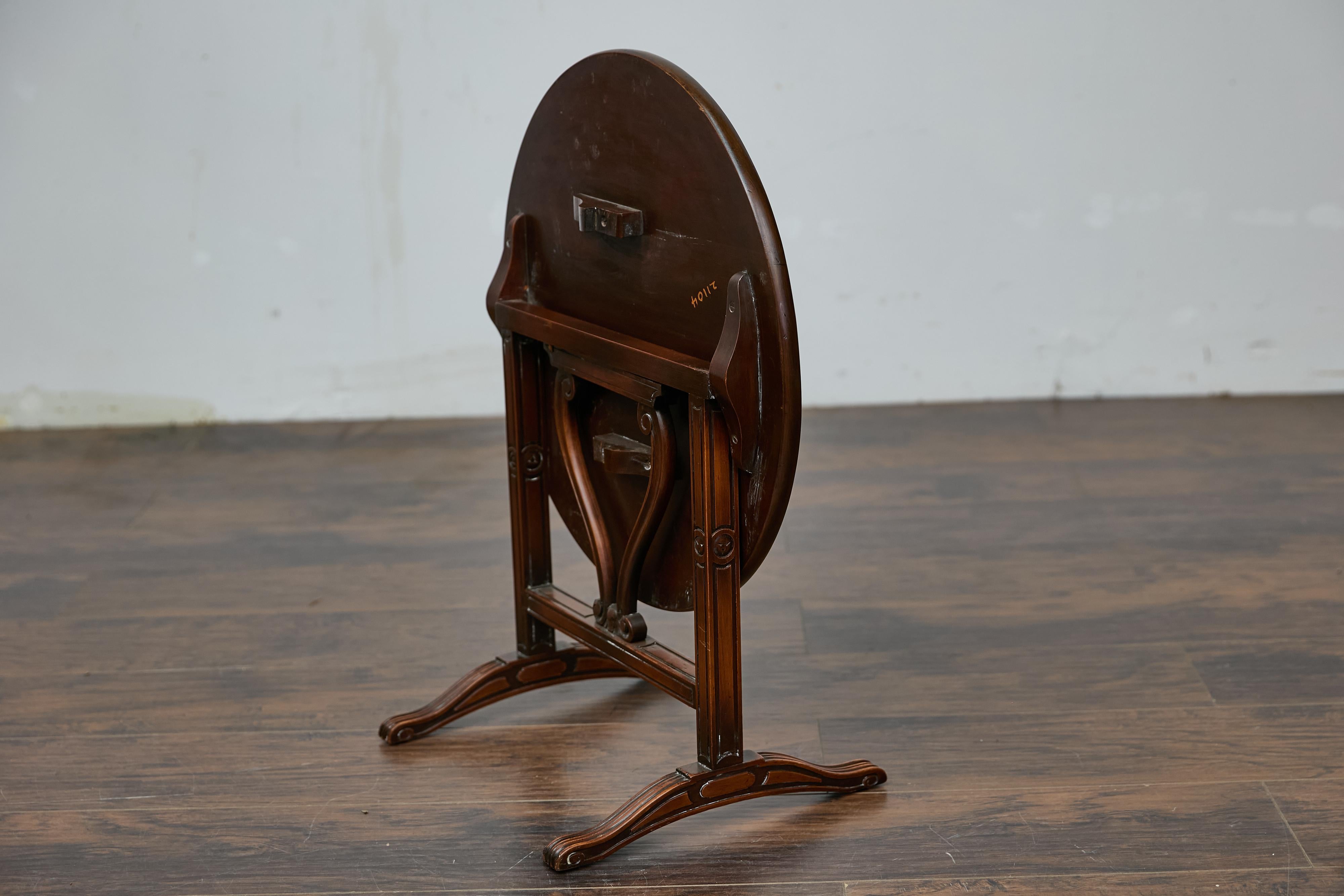 Louis-Philippe French Walnut Tilt-Top Wine Tasting Table with Carved Paw Feet For Sale 8