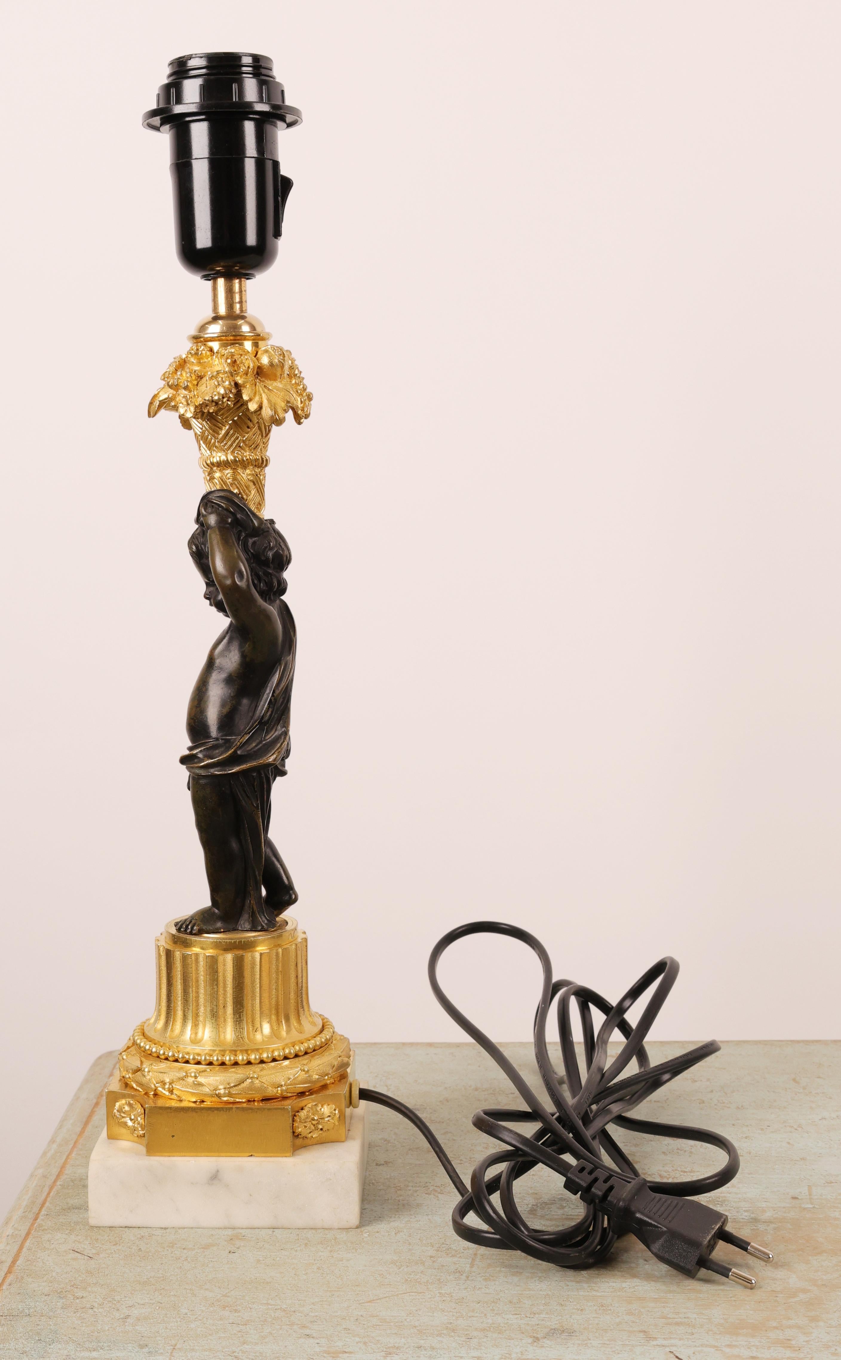 Louis Philippe Gilded and Patinated Bronze Lamp Base with Carrara Marble In Good Condition For Sale In Ljungby, SE