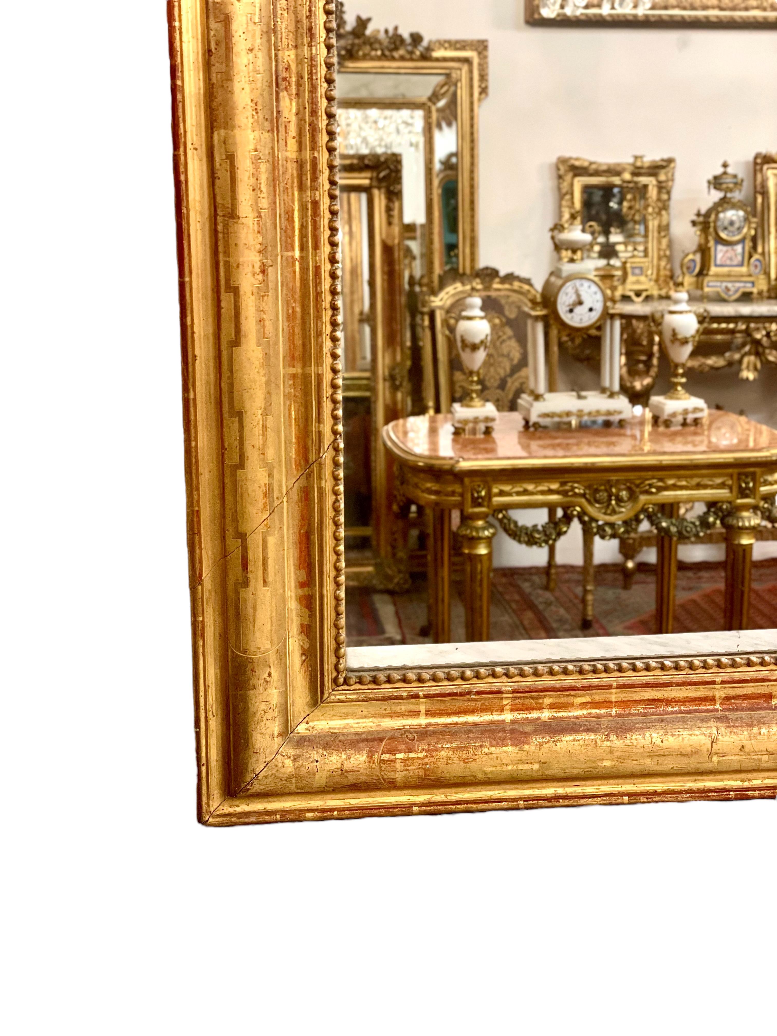 Miroir mural en bois doré Louis Philippe Bon état - En vente à LA CIOTAT, FR