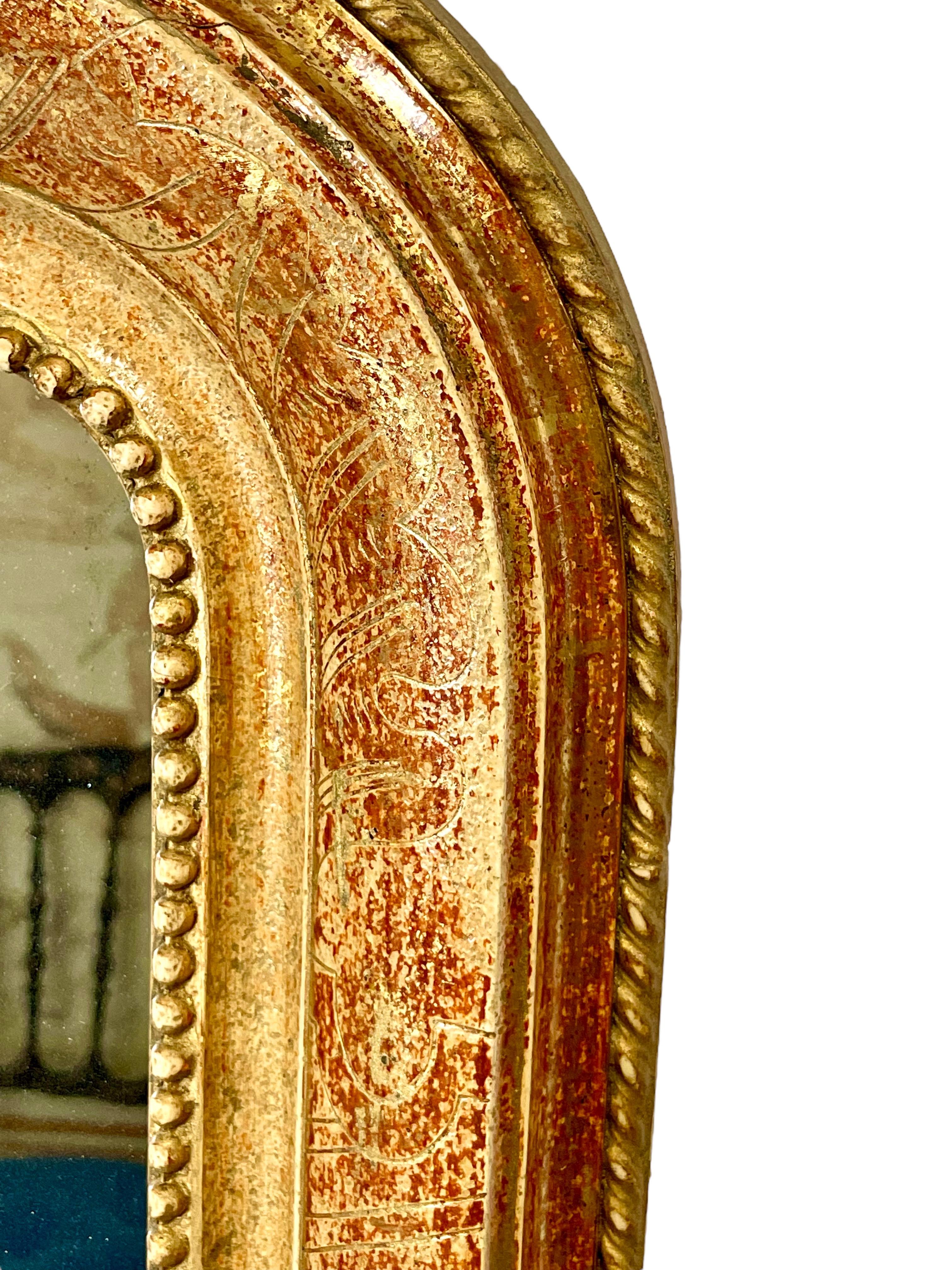 Espejo francés de madera dorada Louis Philippe de la década de 1860 Francés en venta