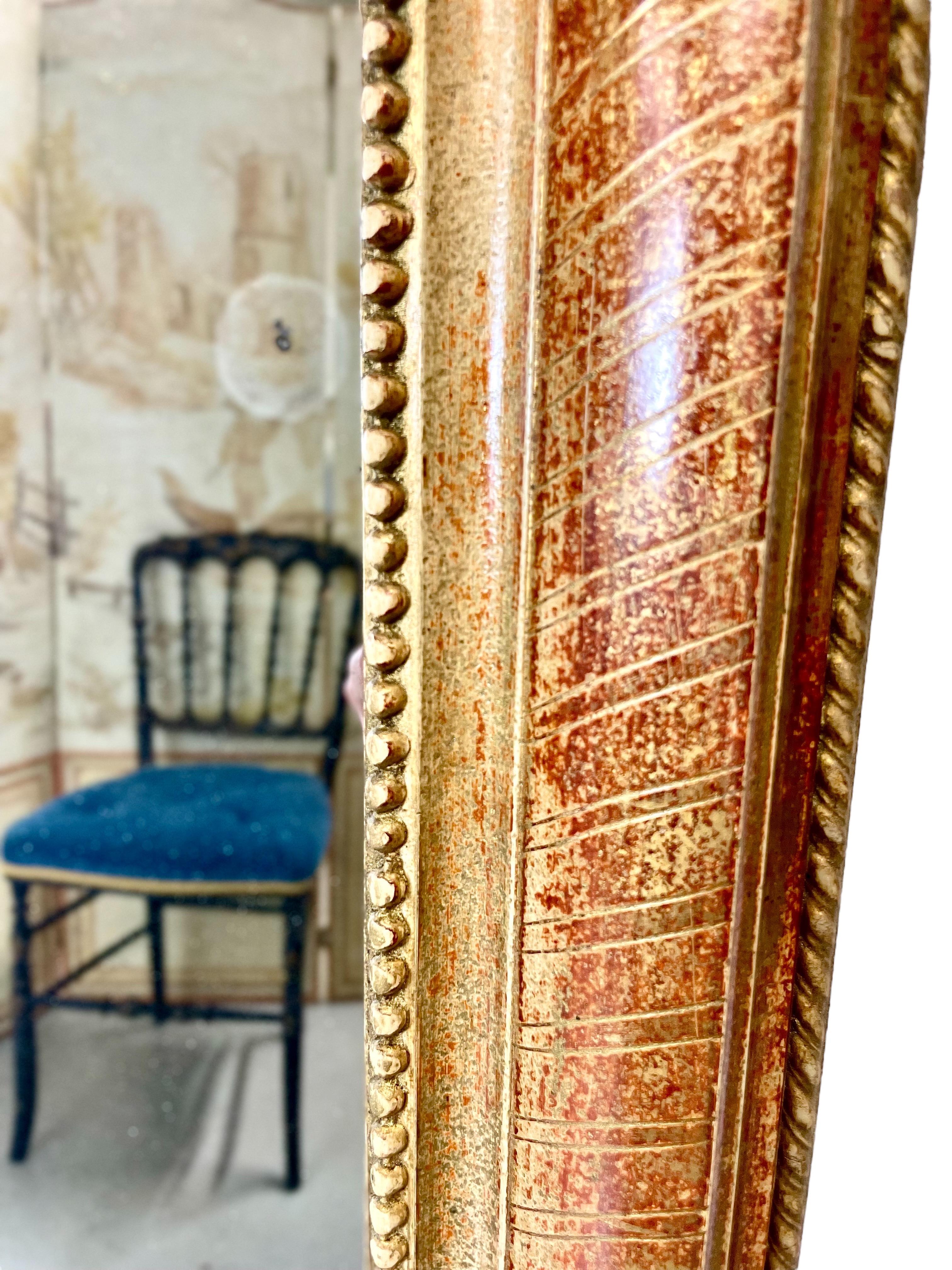 Espejo francés de madera dorada Louis Philippe de la década de 1860 siglo XIX en venta