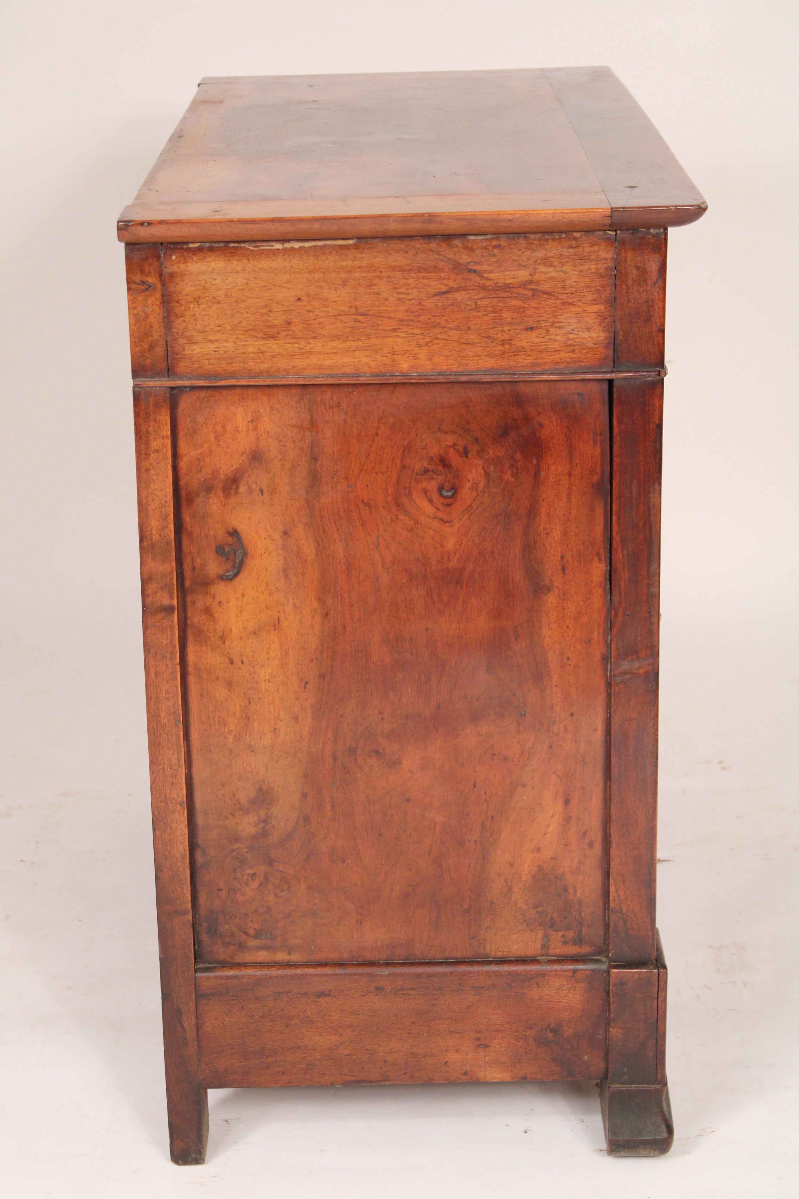 Mid-19th Century Louis Philippe Mahogany Chest of Drawers