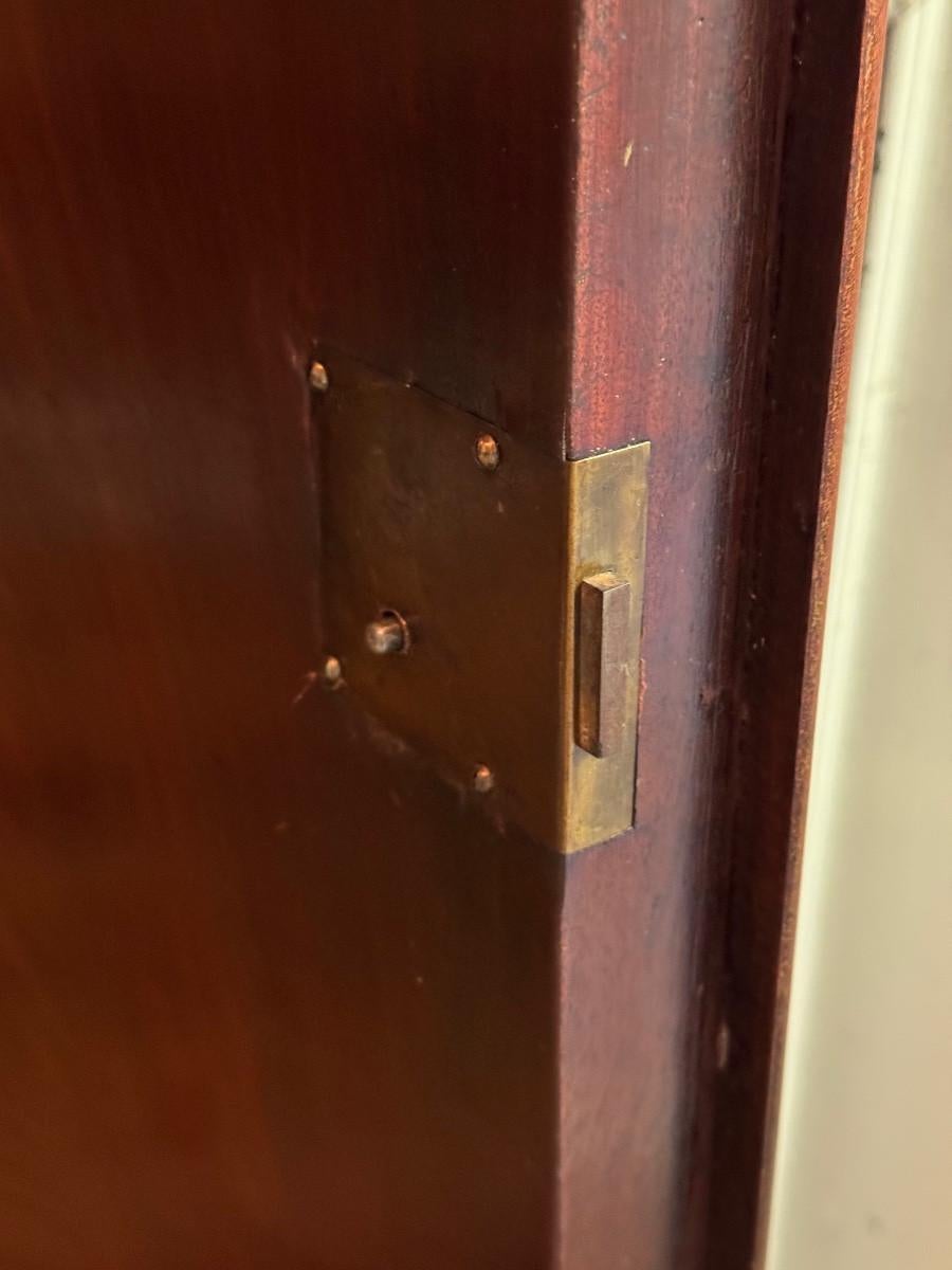 Luigi XV Louis-Philippe Mahogany Corner Cabinet, 19th Century in vendita