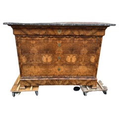 Commodes and Chests of Drawers