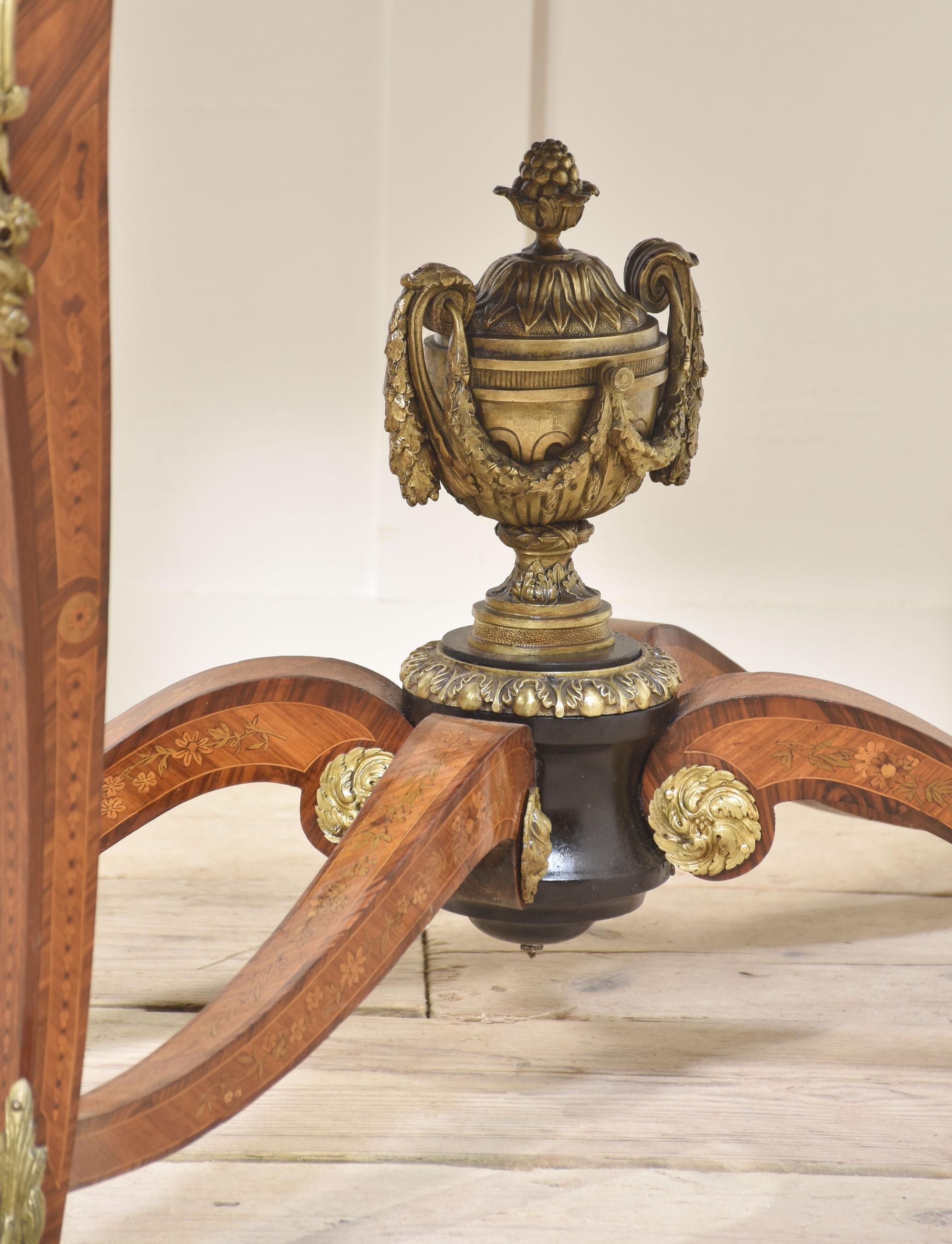 Louis Philippe ormolu-mounted inlaid dresing table by Maison Pretot Paris For Sale 8