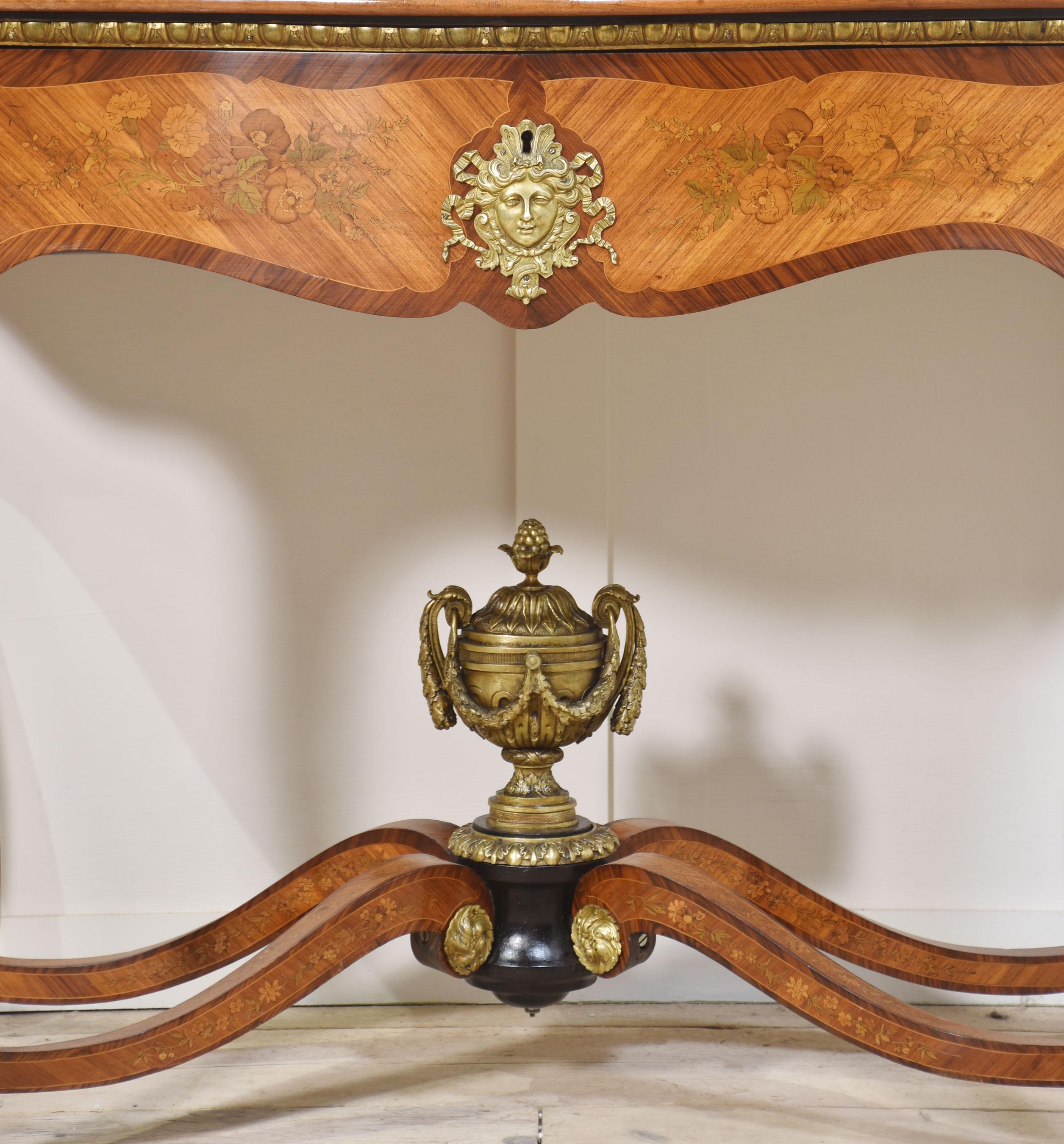 Louis Philippe ormolu-mounted inlaid dresing table by Maison Pretot Paris For Sale 3
