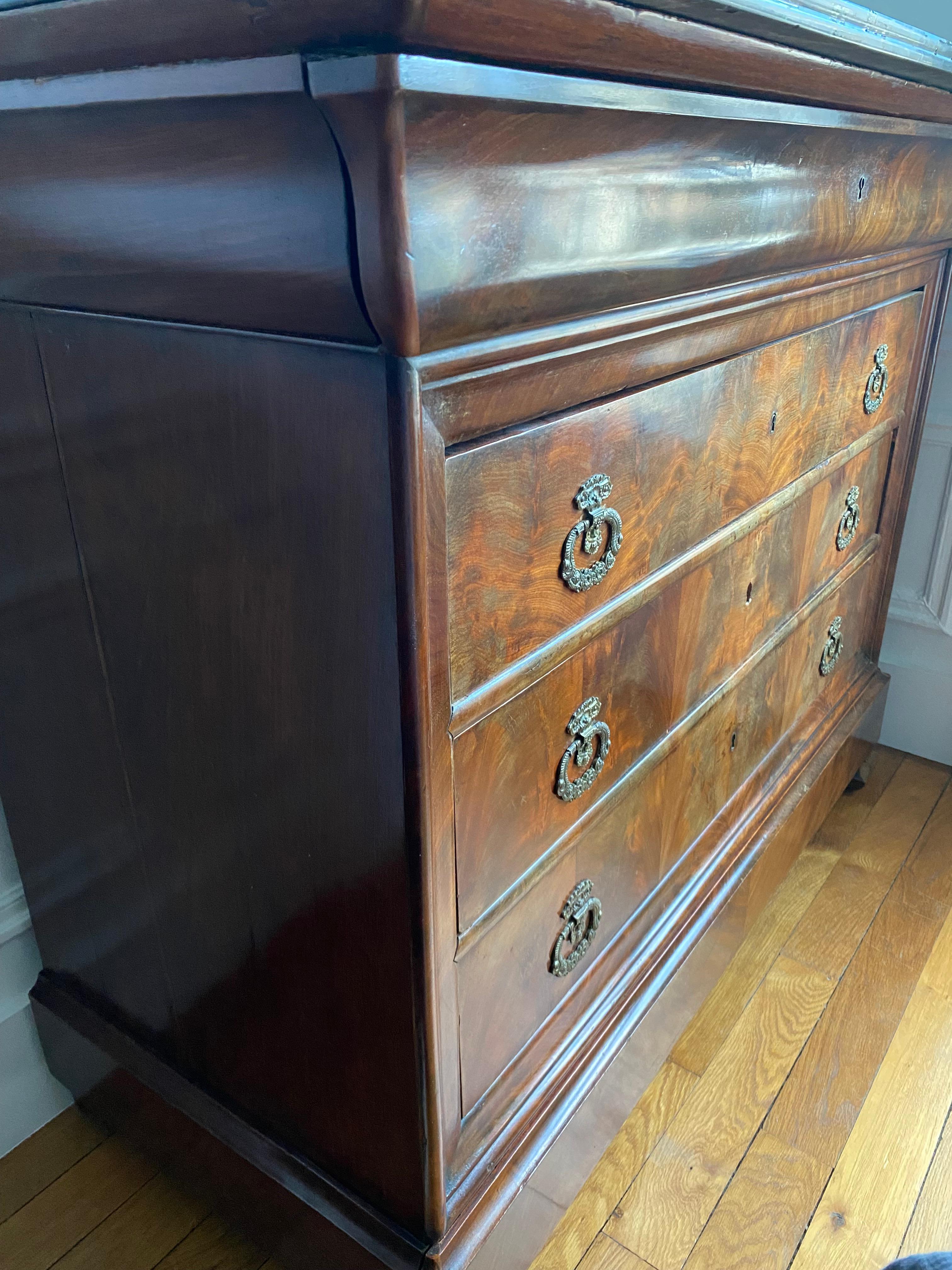Early 20th Century Louis Philippe period chest of drawers  19th For Sale