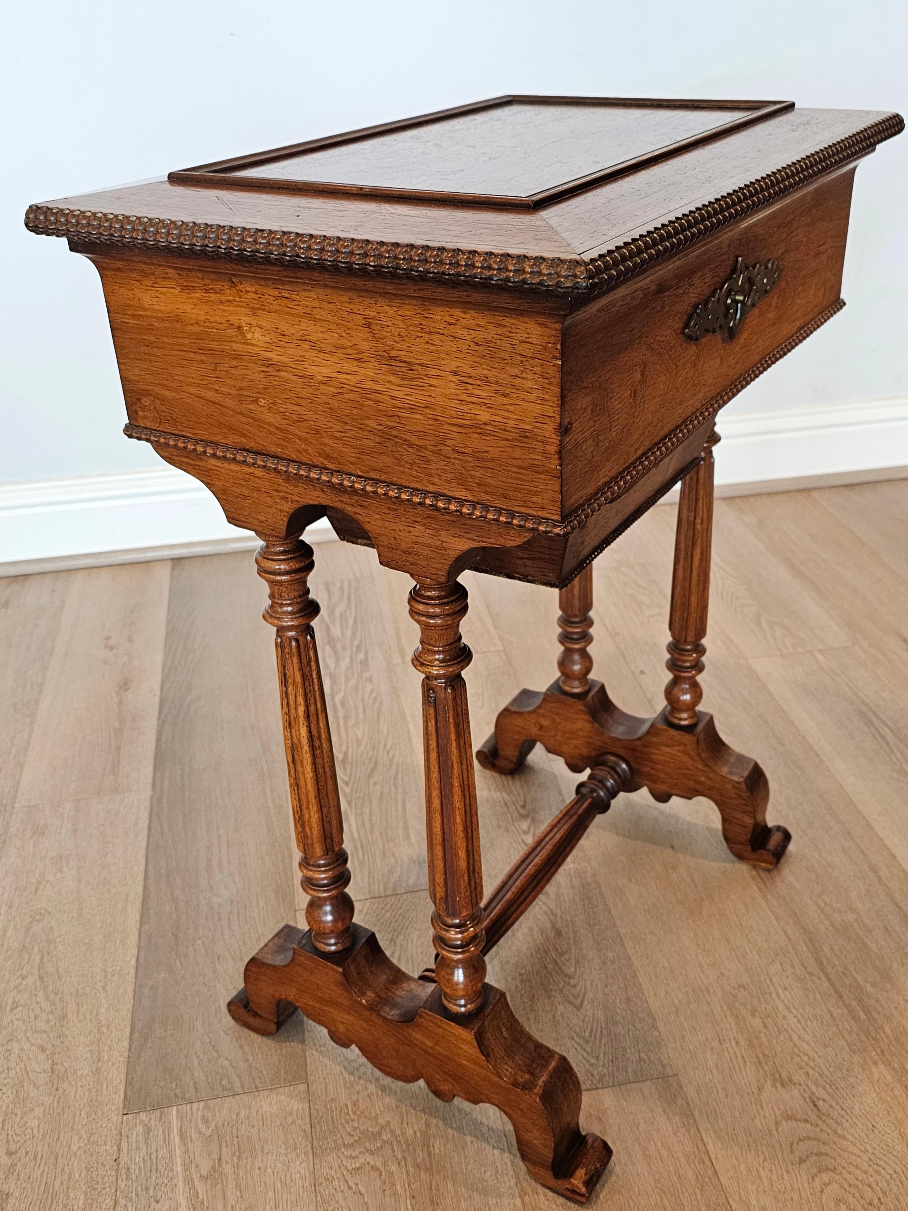 Louis Philippe Period French Walnut Sewing Stand Work Table  For Sale 3