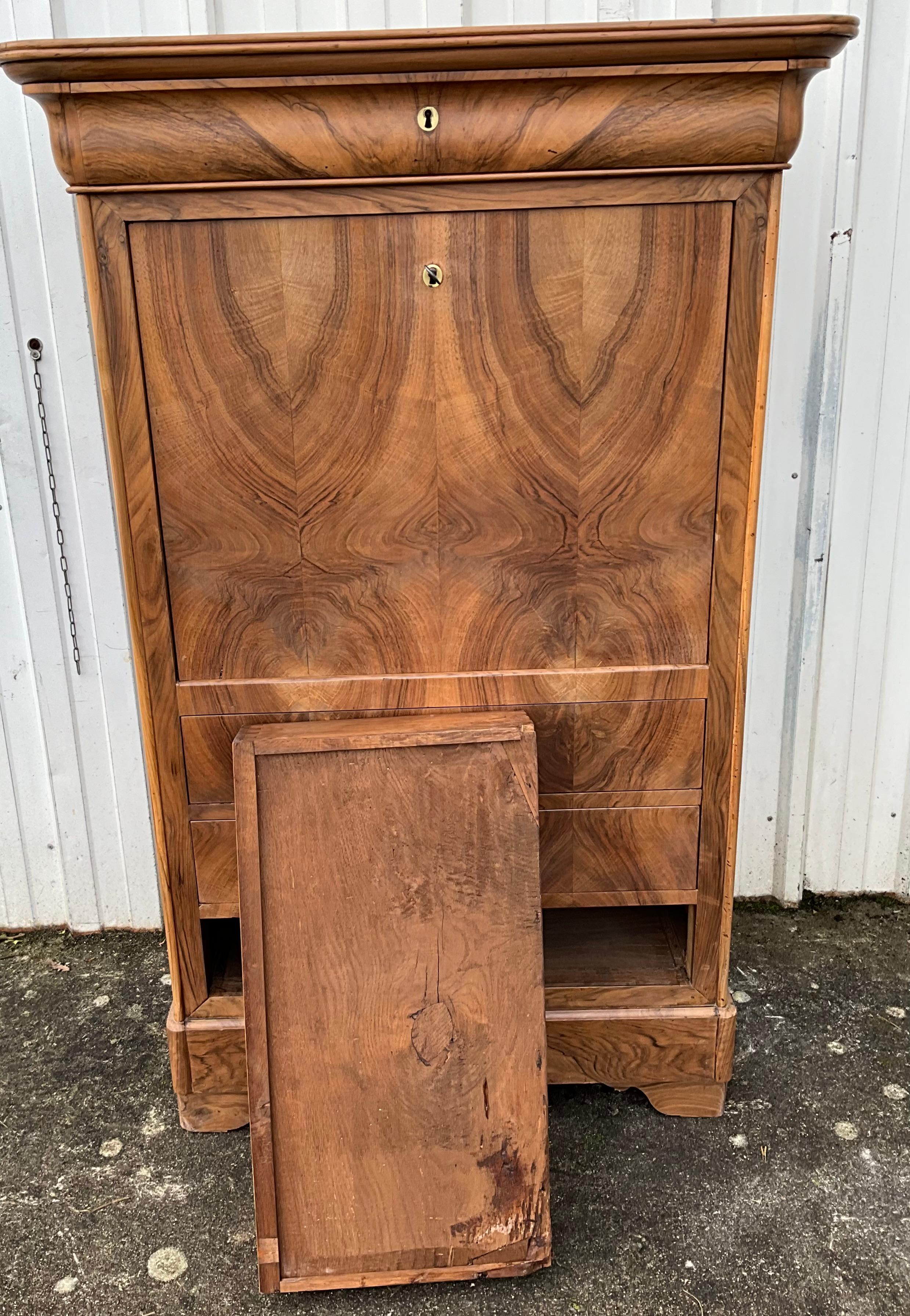 Louis Philippe Period Secretary, Mid 19th Century, Burl Walnut For Sale 6