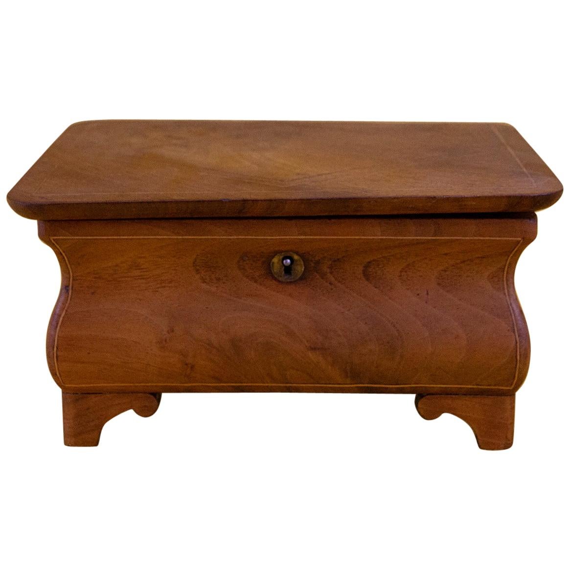 Louis-Philippe Period Walnut Box with Doucine and Marquetry, circa 1840 For Sale