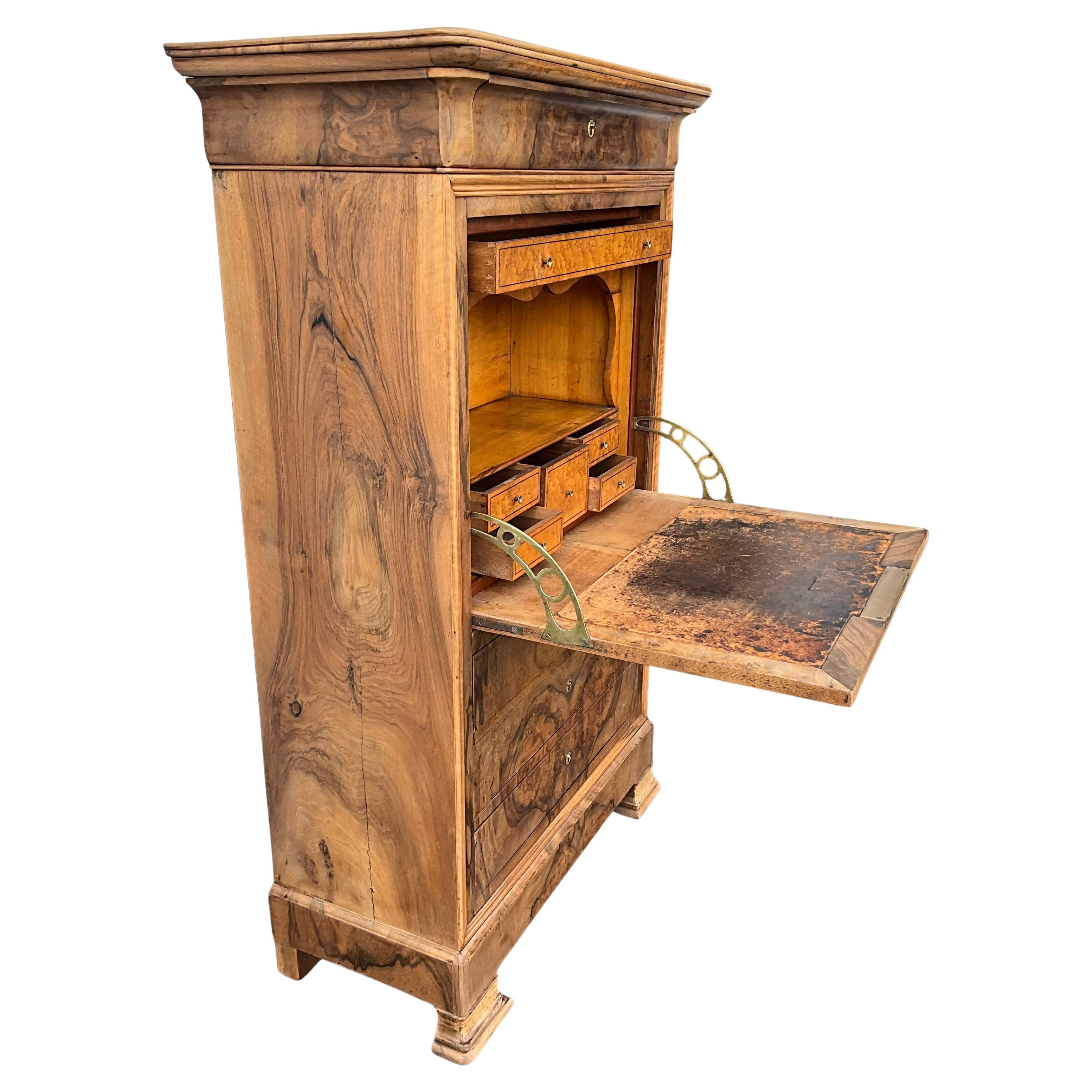 Bureau secrétaire Louis Philippe en ronce de noyer, Circa 1845