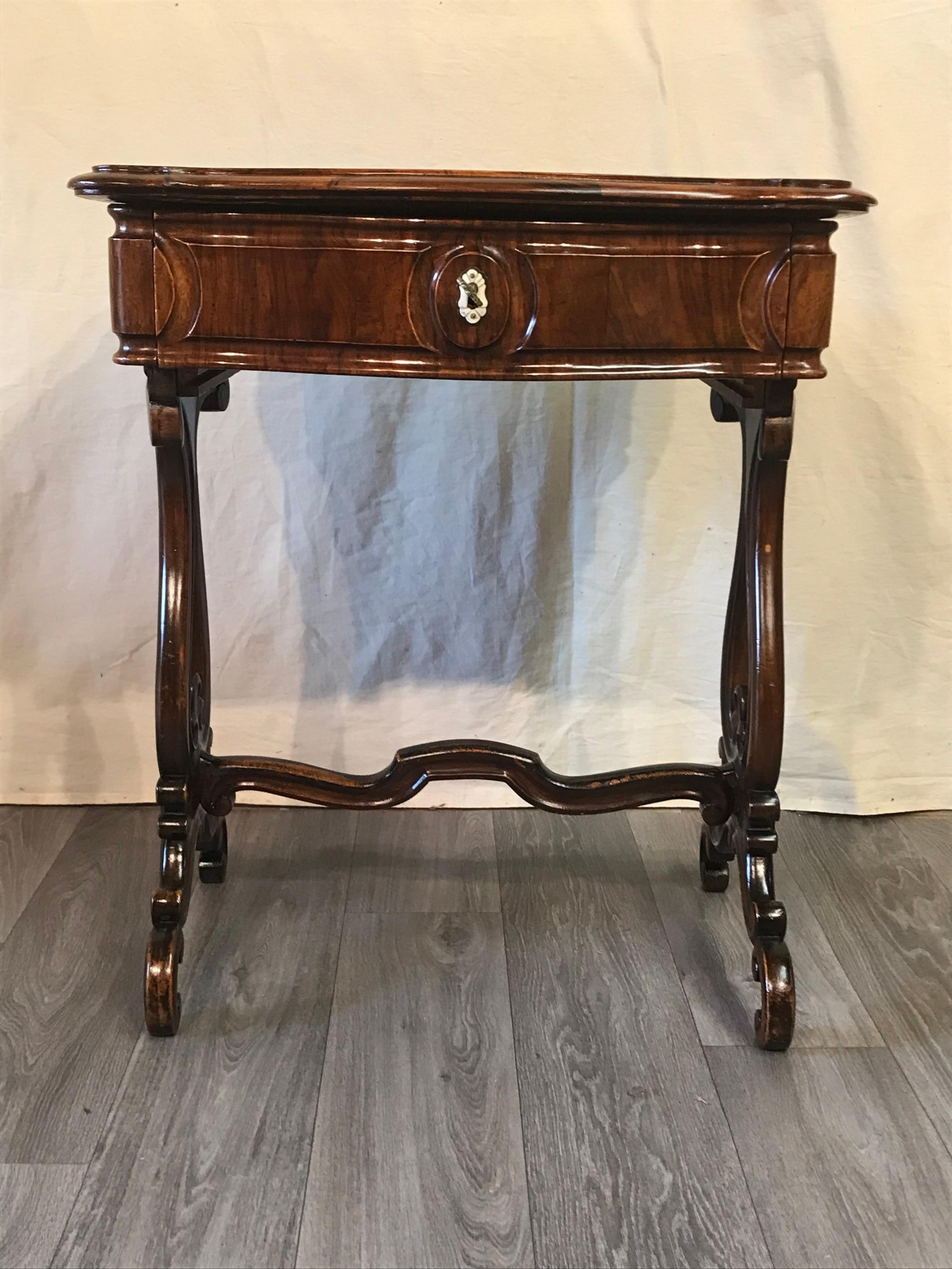 Louis Philippe Side Table, Germany 19th Century In Good Condition For Sale In Belmont, MA