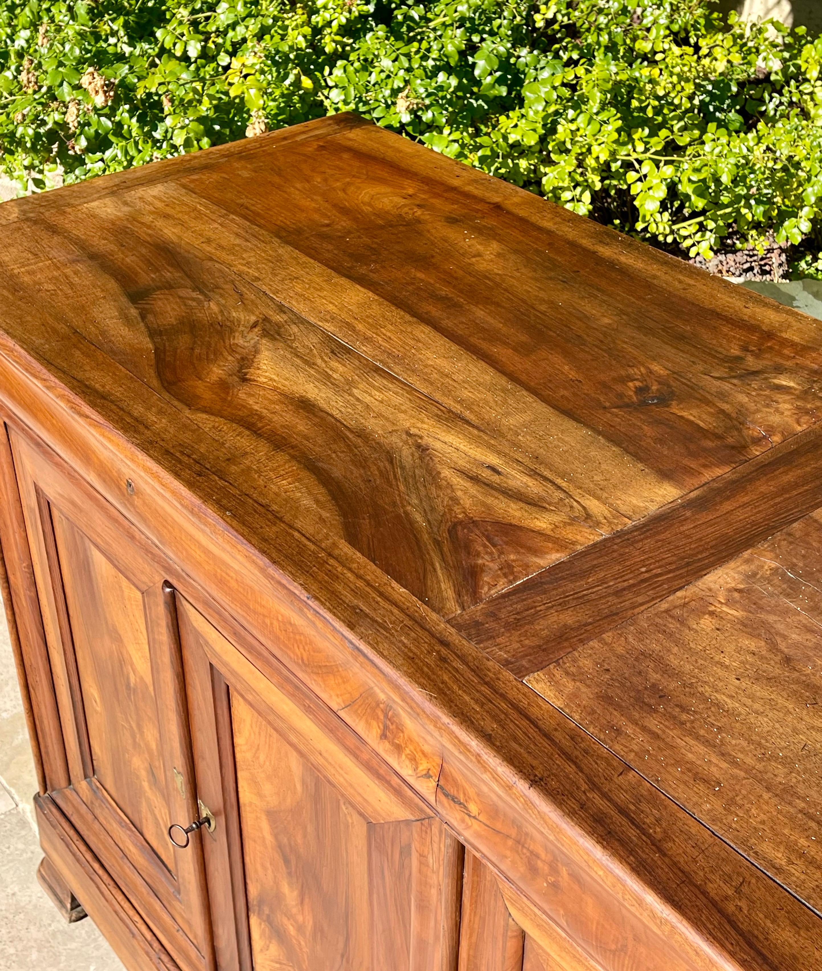 Louis Philippe Sideboard In Walnut For Sale 1