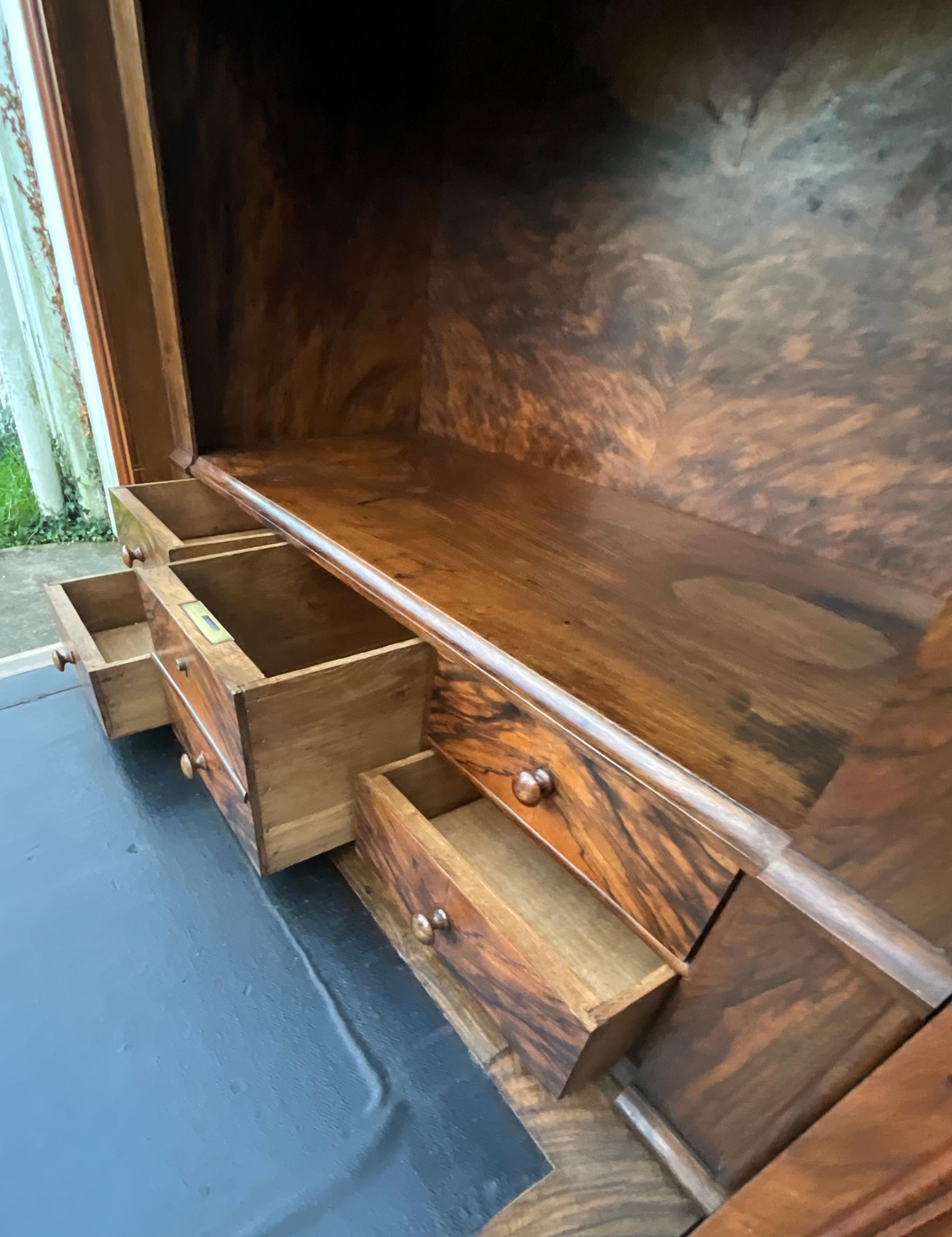 Louis-philippe Style Secretary In Burl Walnut – Late 19th Century For Sale 5