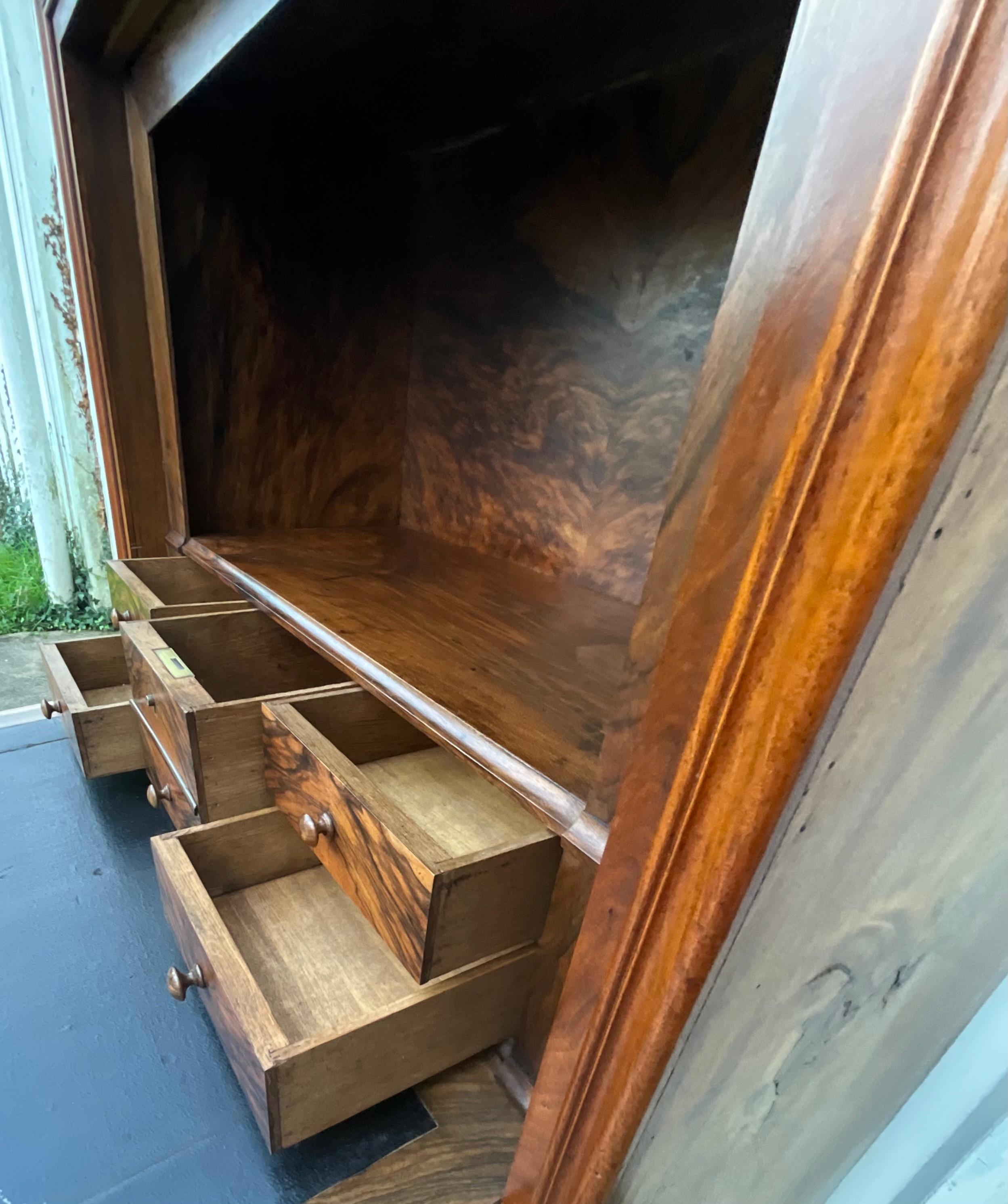 Louis-philippe Style Secretary In Burl Walnut – Late 19th Century For Sale 4