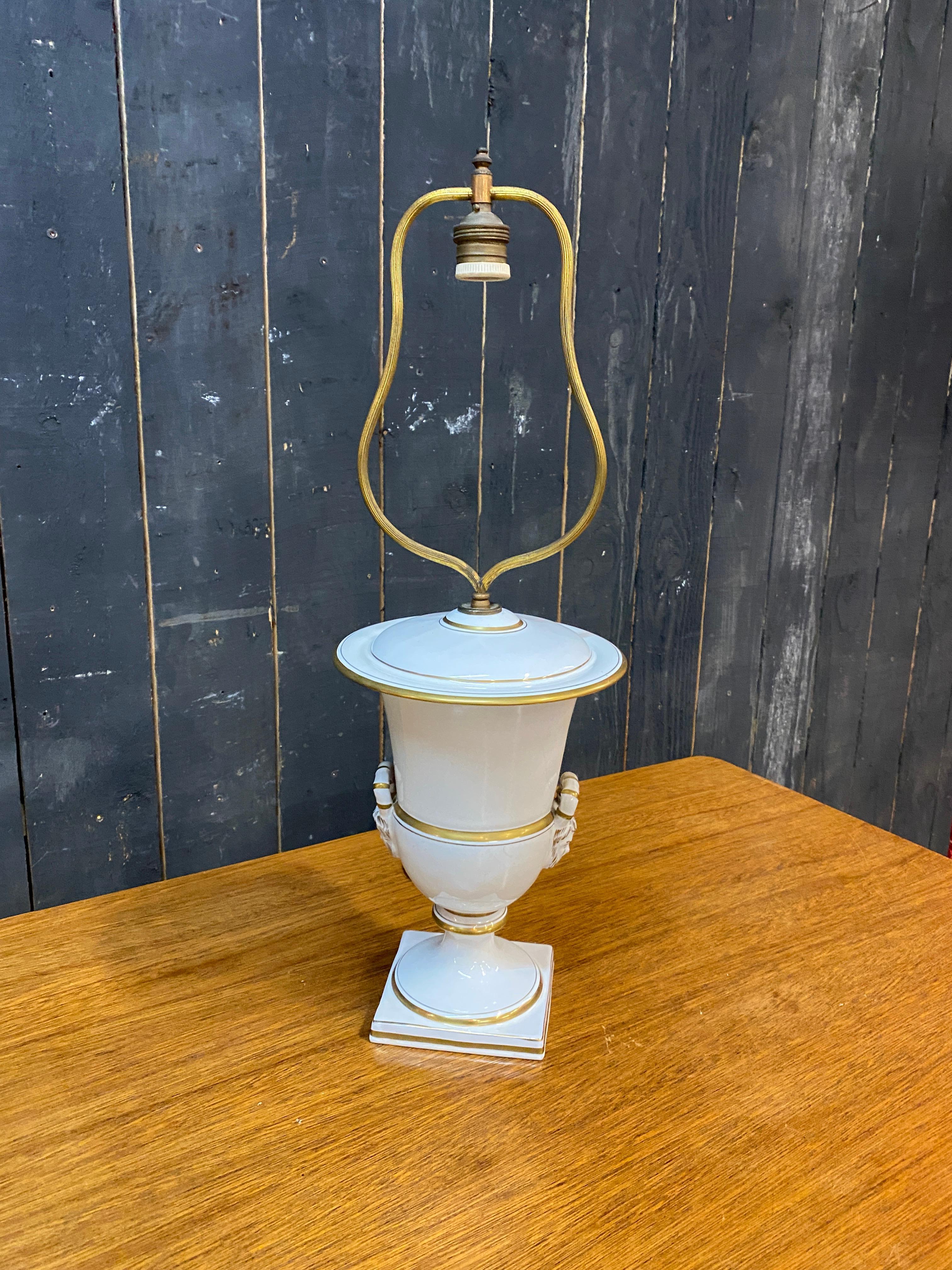 Lampe de table Louis Philippe, style porcelaine de Paris, circa 1850   en vente 8