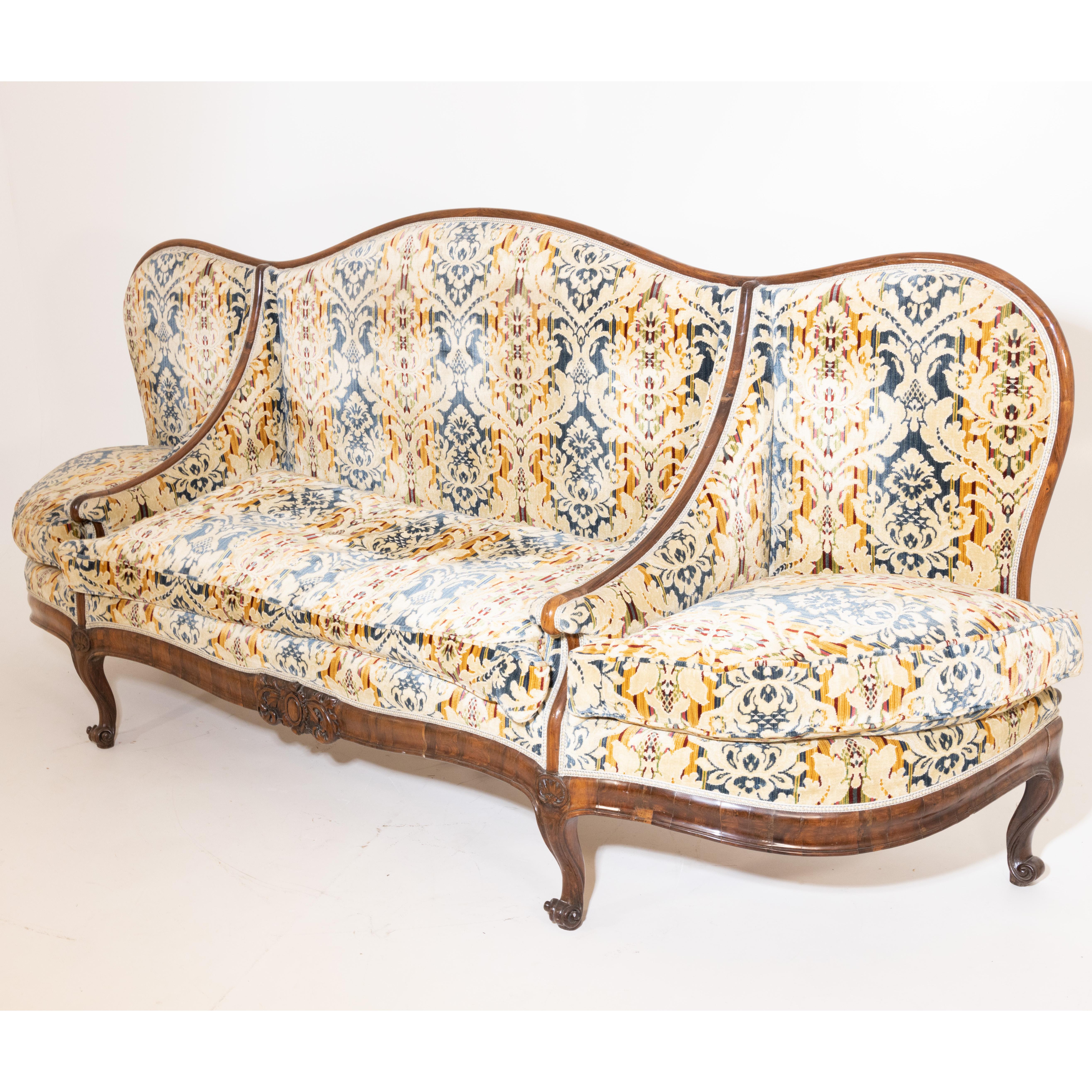 Louis Philippe Three-Seat Sofa, Walnut, Italy, 19th Century In Good Condition In Greding, DE