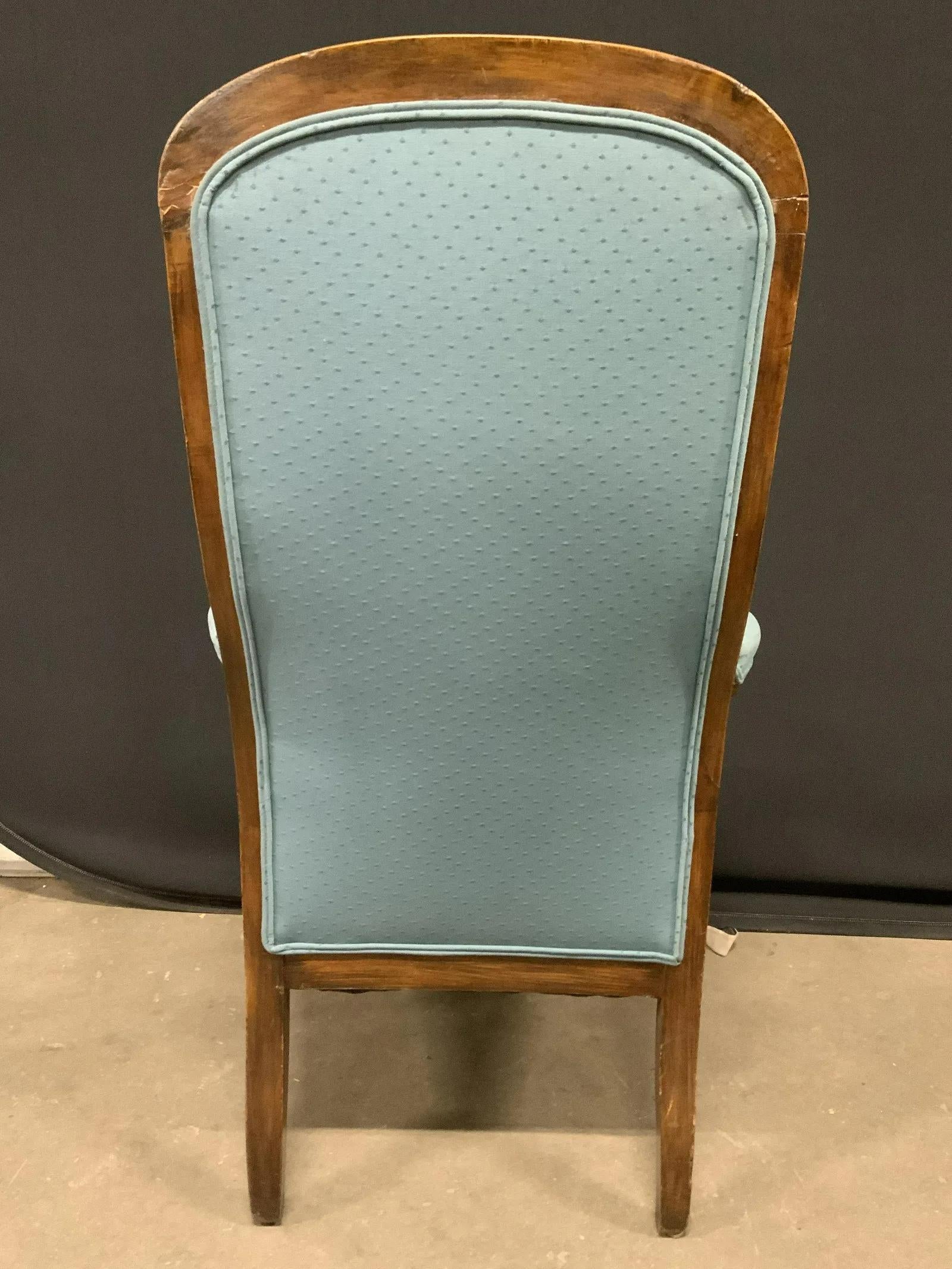 french reading chair