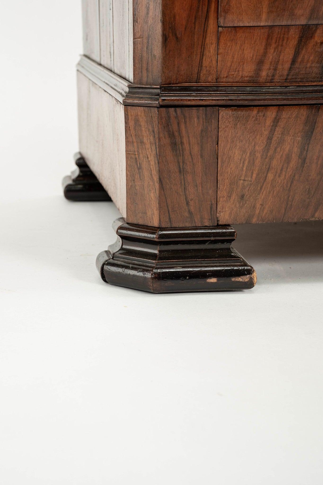 Marmo Commode in marmo di noce Louis Philippe in vendita