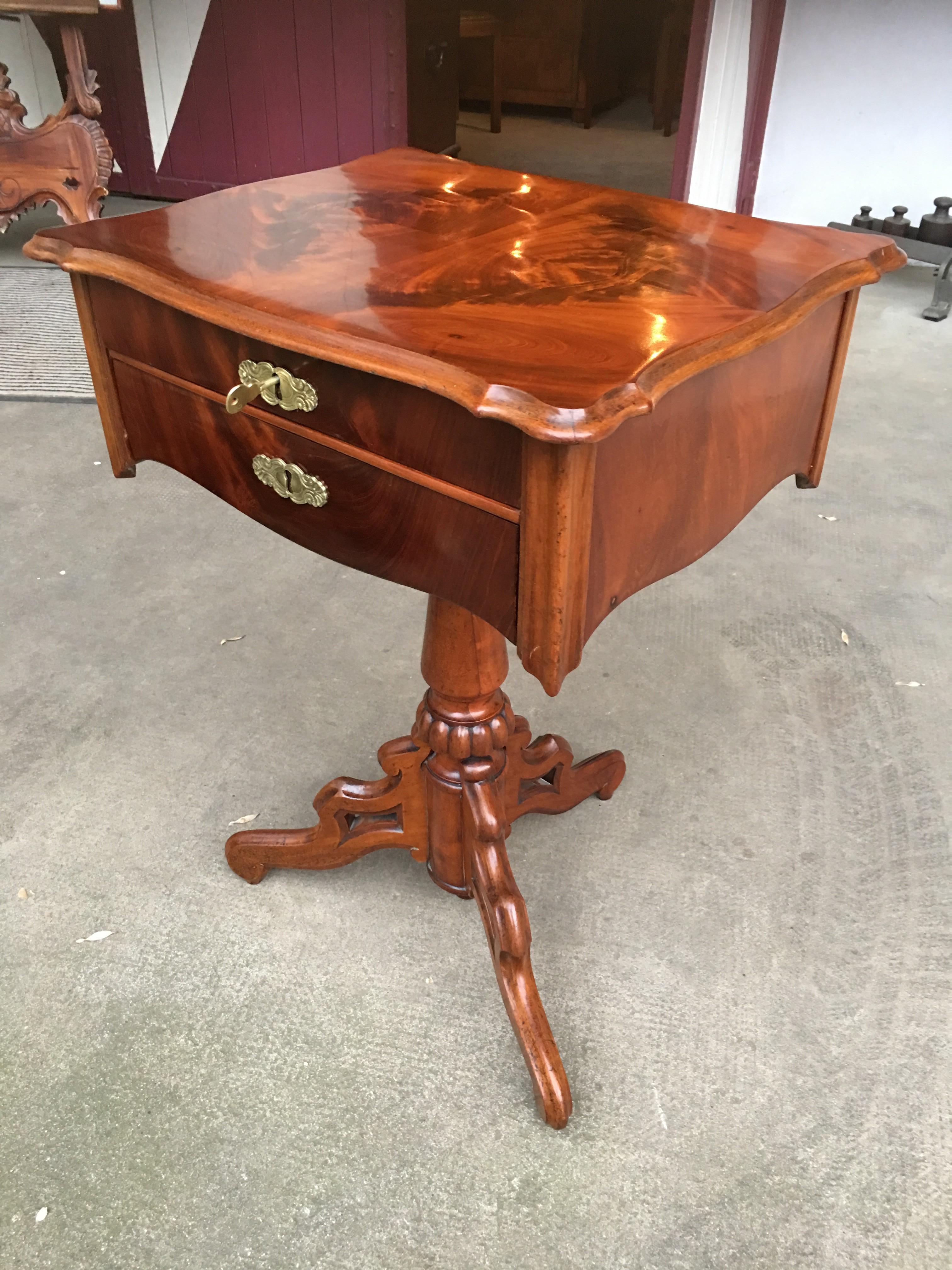 Veneer Louis Philippe Walnut Sewing Table with Brass Fittings from Paris For Sale