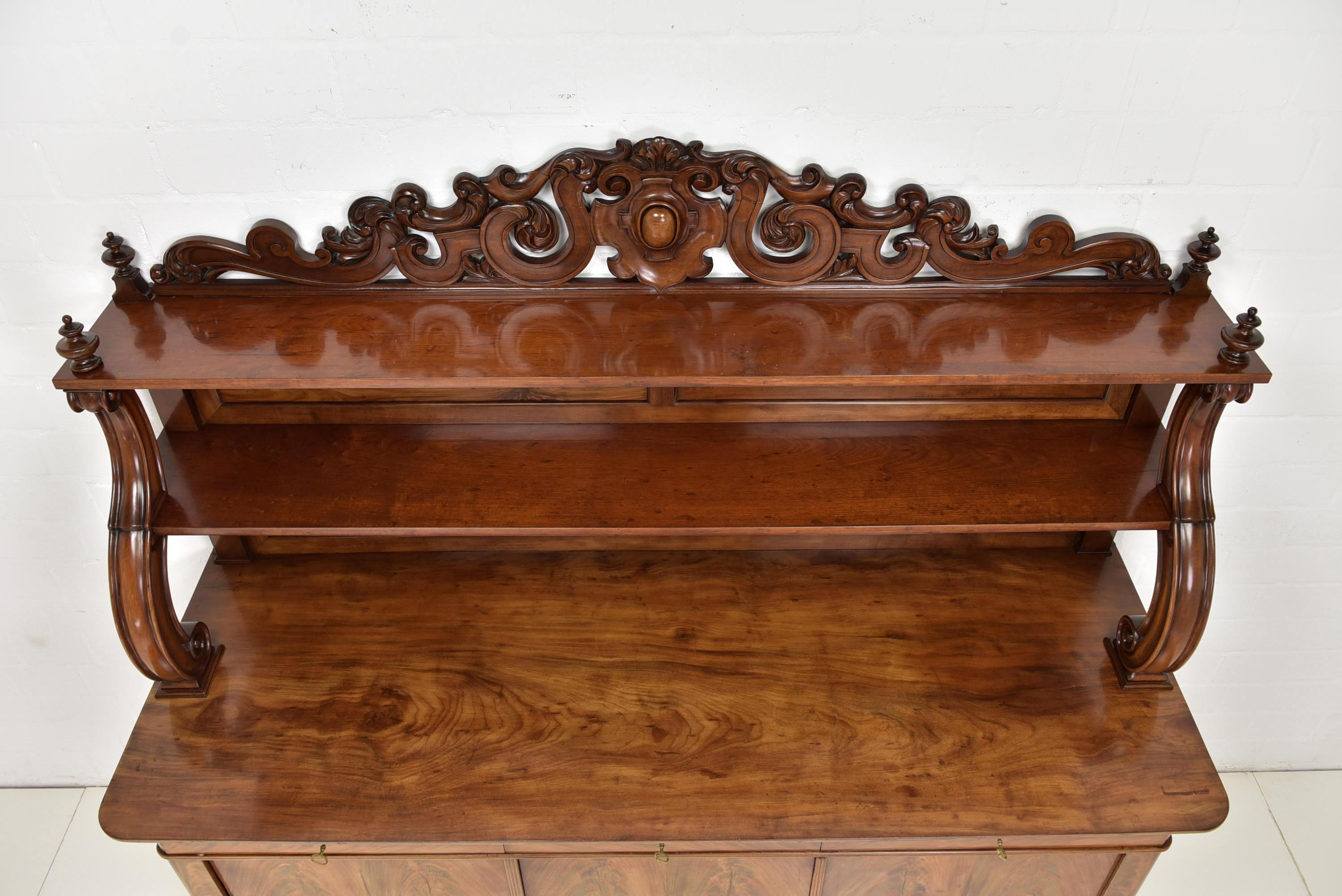 Louis Philippe XL Dresser / Sideboard Buffet in Mahogany, 1870 For Sale 4