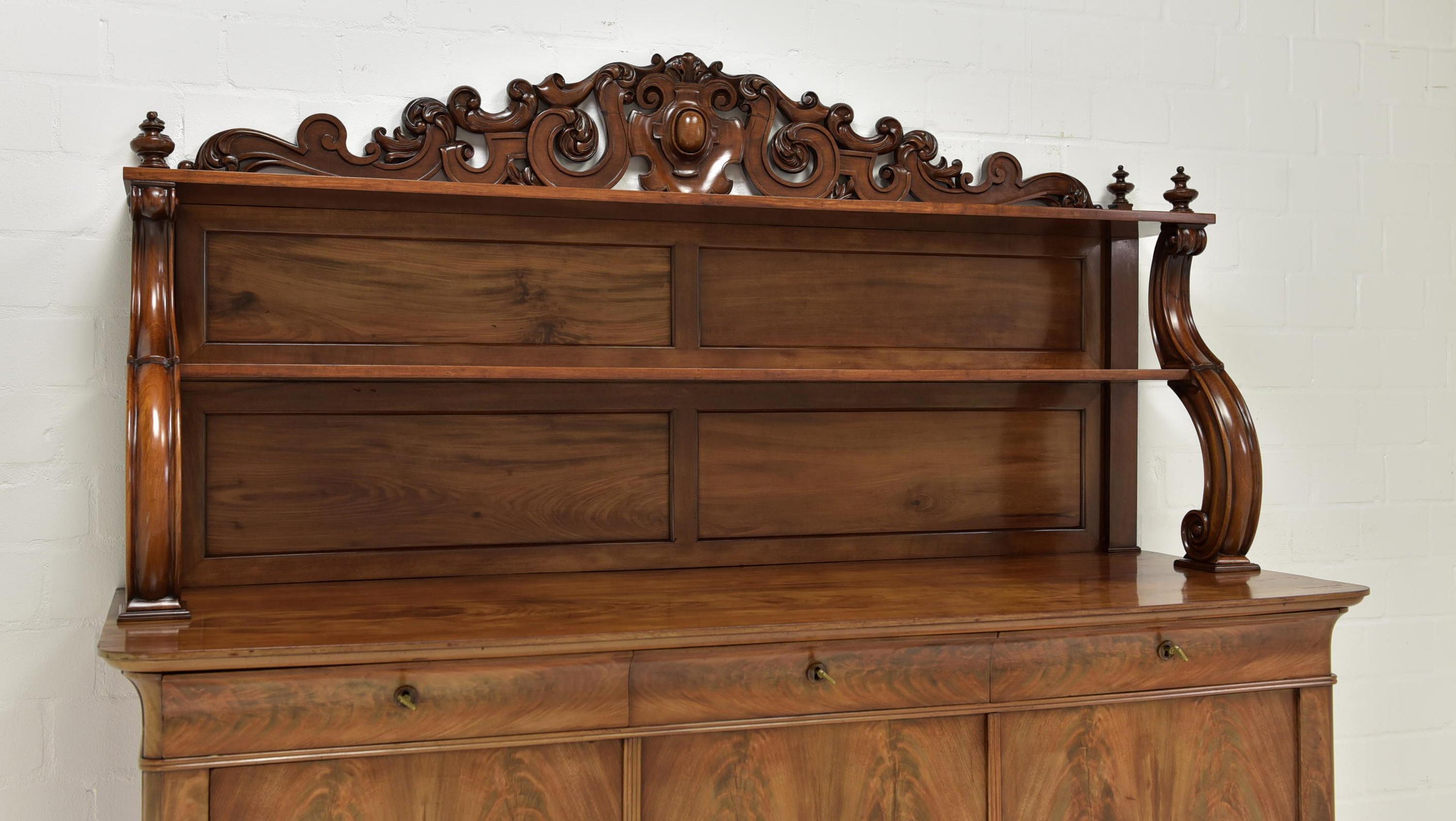 Louis Philippe XL Dresser / Sideboard Buffet in Mahogany, 1870 For Sale 5