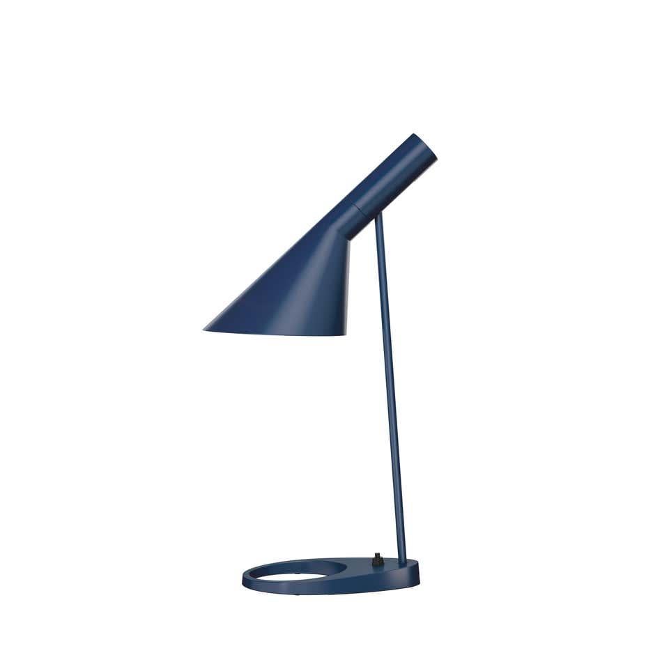 Louis Poulsen, AJ color table lamp by Arne Jacobsen
Size: Width x height x length (mm)
215 x 560 , 2.1 kg
Material: Spun steel. Injection moulded zinc base. Cord length: 2.4 m. Switch: In the lamp base.