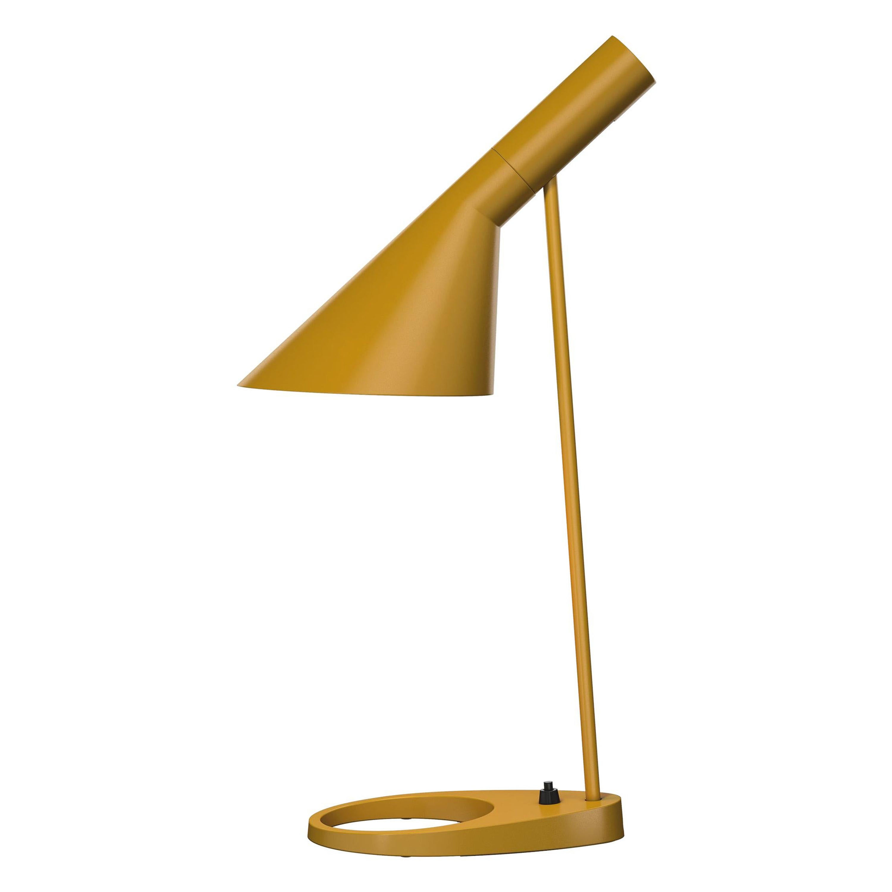 Im Angebot: Louis Poulsen AJ Tischlampe von Arne Jacobsen, Gelb (yellow ochre.jpg)