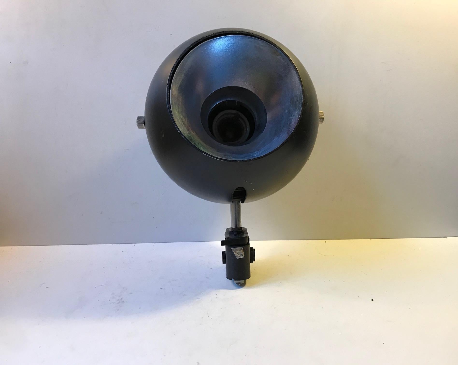 Louis Poulsen Black Space Age Ball Wall Sconce, Denmark, 1970s In Good Condition For Sale In Esbjerg, DK