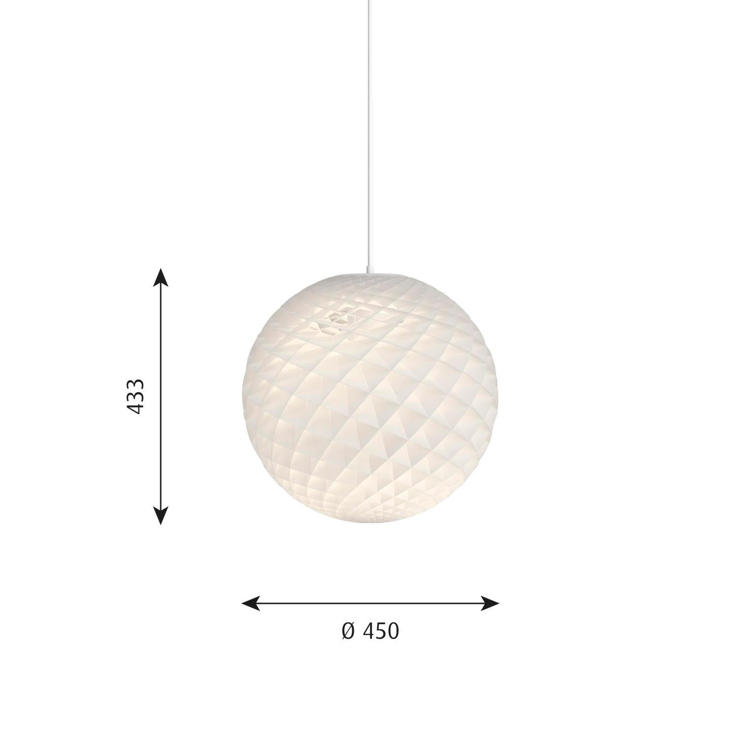 Louis Poulsen D450 Patere Round Chandelier
Patere Round Chandelier D450 by Louis Poulsen
Patera is composed of a series of alveoli whose angles are carefully calculated to produce this incredible interaction between light and shadow. The shape of