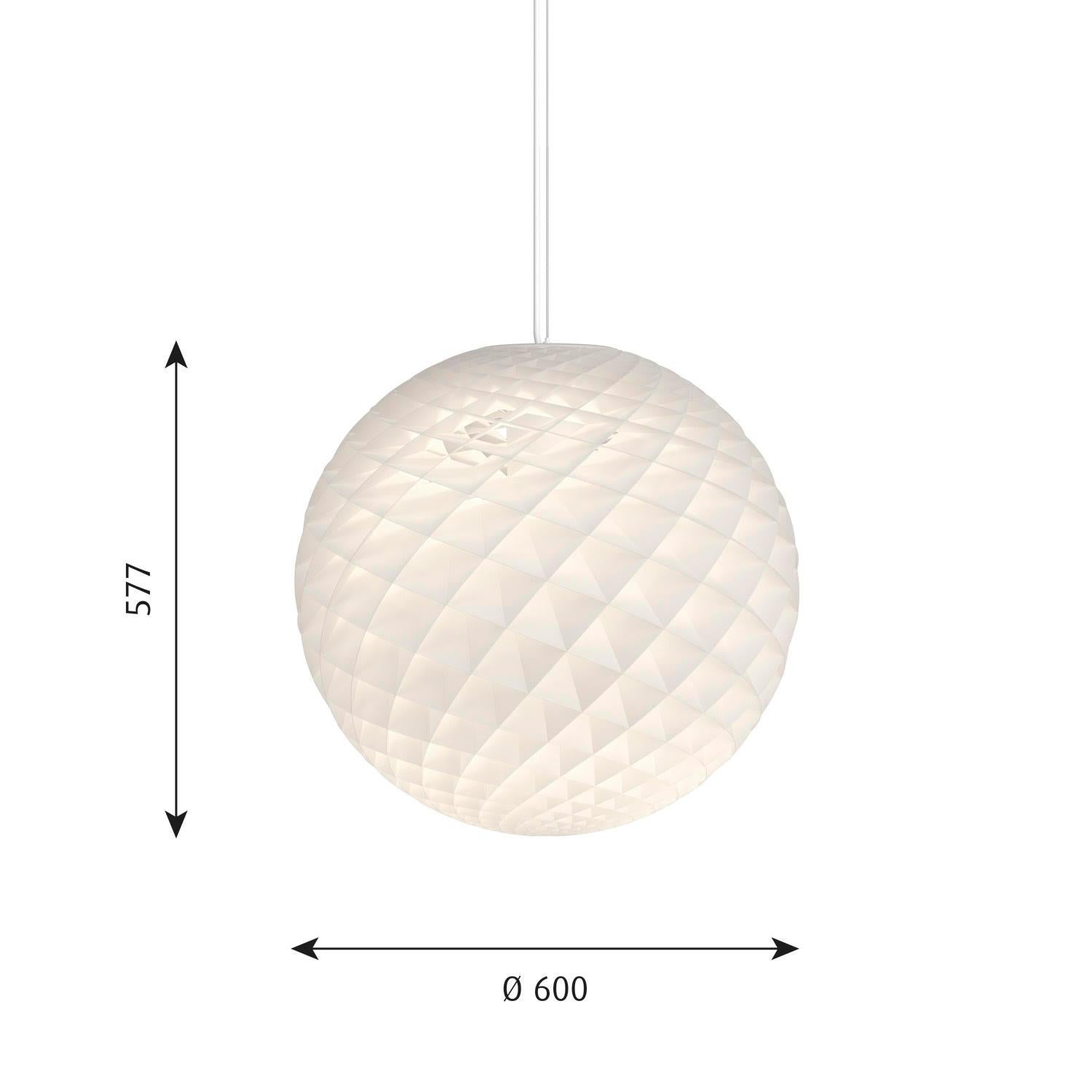 Louis Poulsen D600 Patere Runder Kronleuchter

Patere Runder Kronleuchter D600 von Louis Poulsen
Patera besteht aus einer Reihe von Alveolen, deren Winkel sorgfältig berechnet wurden, um diese unglaubliche Interaktion zwischen Licht und Schatten zu