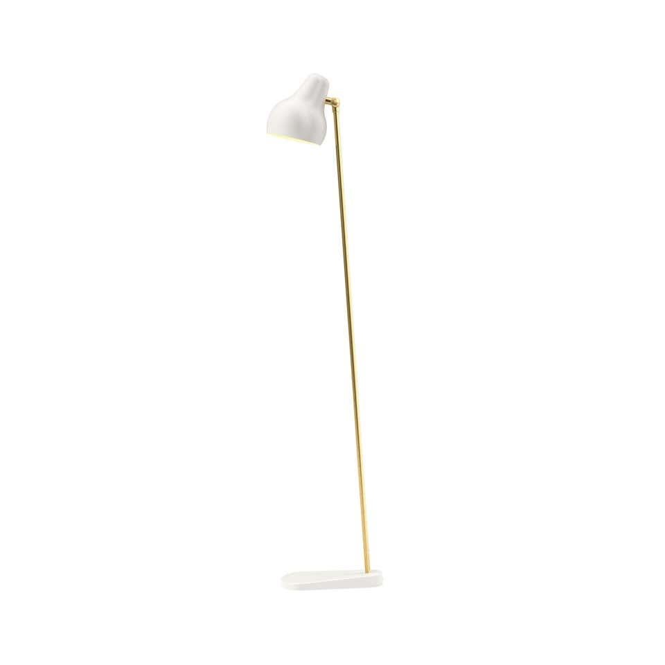 Louis Poulsen, floor lamp by Vilhelm Lauritzen
Measures: Width 135 x height 1200 x length 250(mm), 4.2 kg
Material: Base and shade: aluminium. Stem: brass. Cord length: 4 m. Switch: On cord with two dimming settings. LED driver: external with