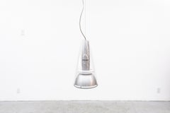 Louis Poulsen Lp Charisma King Kegel-Anhänger mit Plexiglasschale und silberner Innenseite