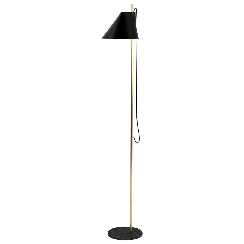 Louis Poulsen, Marbre floor lamp by Gamfratesi
Width x Height x Length (mm)
240 x 1400 x 240, 4.3 kg
Shade: wet painted aluminium. Base: marble. Stem: Extruded brushed brass. Cord length: 2.5 m Switch: On top of the stem with stepless dimming