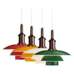 Louis Poulsen, lampe à suspension en métal moyen par Poul Henningsen