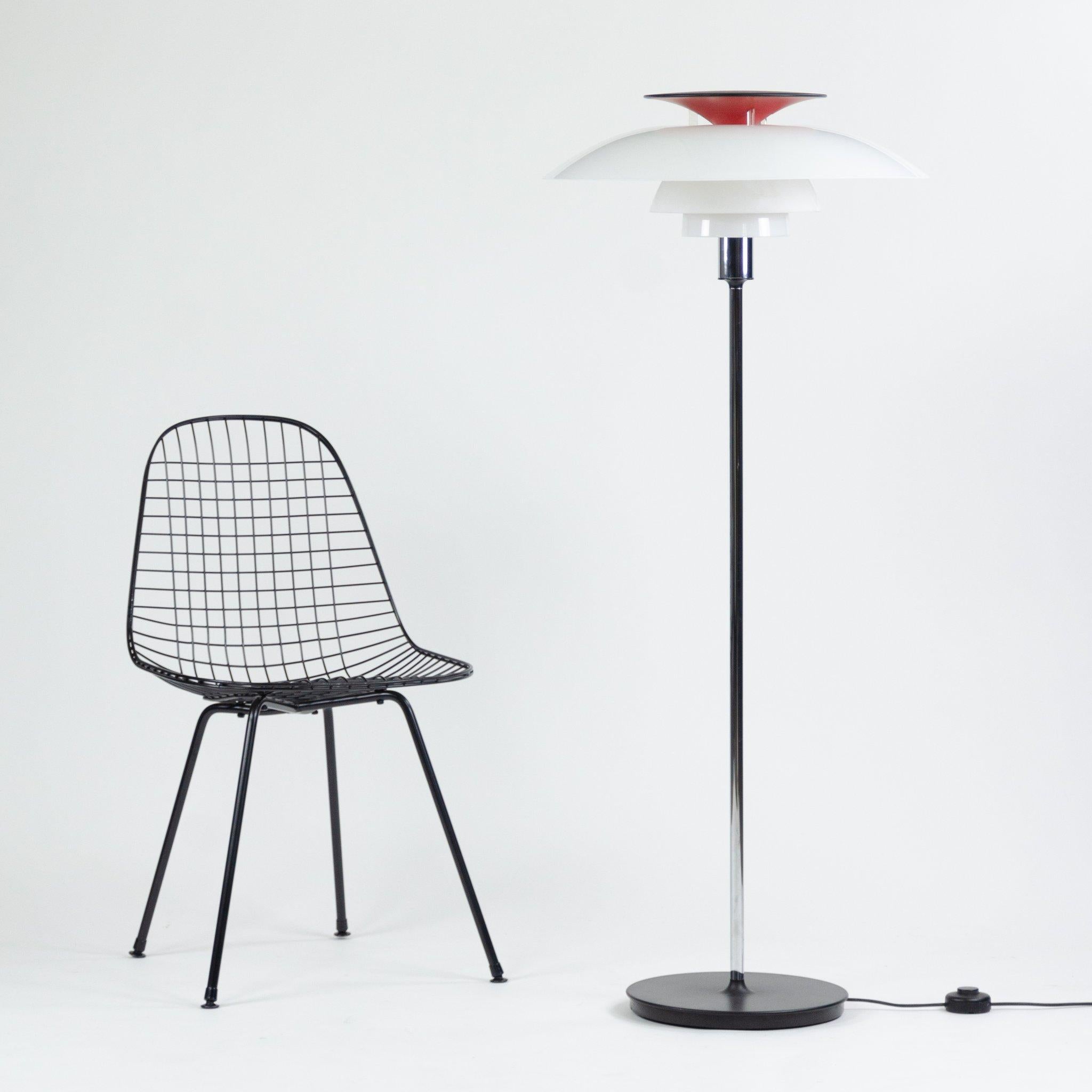 Louis Poulsen, Lámpara de pie metálica de Poul Henningsen Moderno en venta
