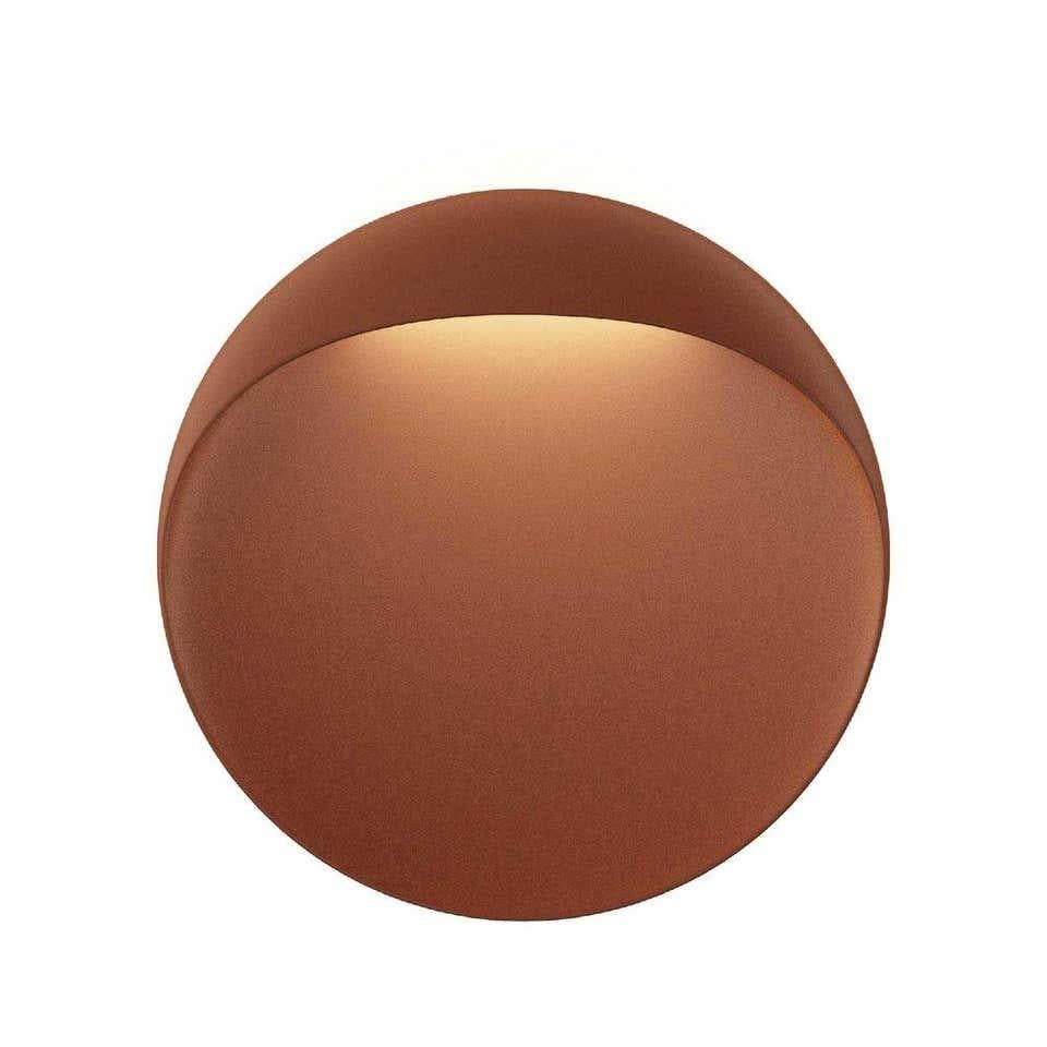 Louis Poulsen, outdoor wall lamp by Cristian Flindt
We have three size:
Small 20 x 6 cm - 800 euro,
Medium 30 x 8 cm - 1000 euro,
Lagre 40 x 10 cm - 1300 euro.
