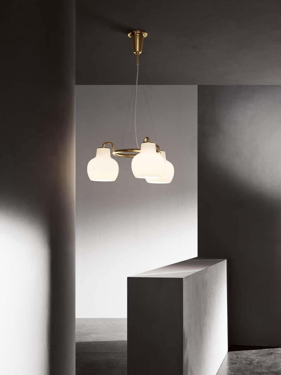 Moderne Lampe à suspension Louis Poulsen, 3 éclairages par Vilhelm Lauritzen en vente