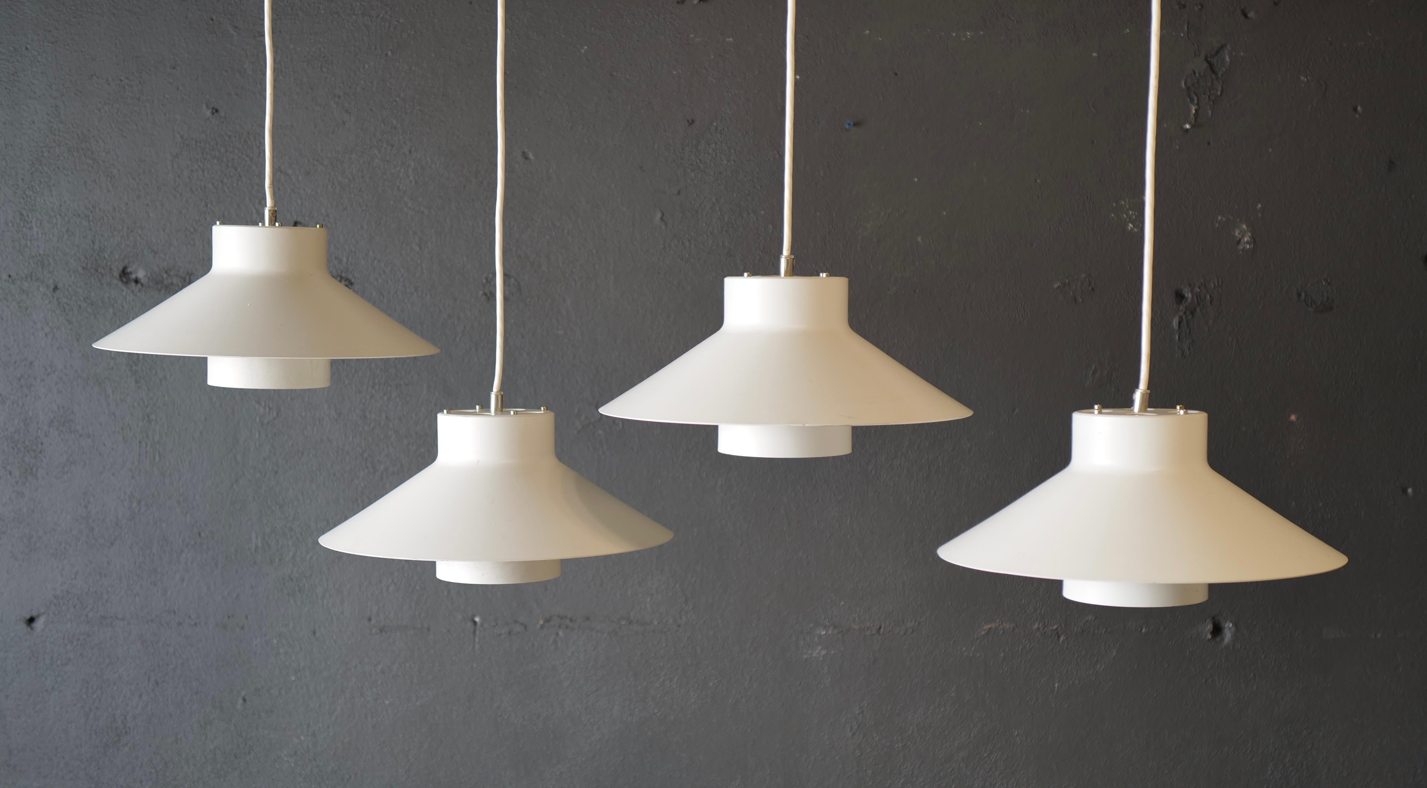 Lampes à suspension Louis Poulsen en vente 3