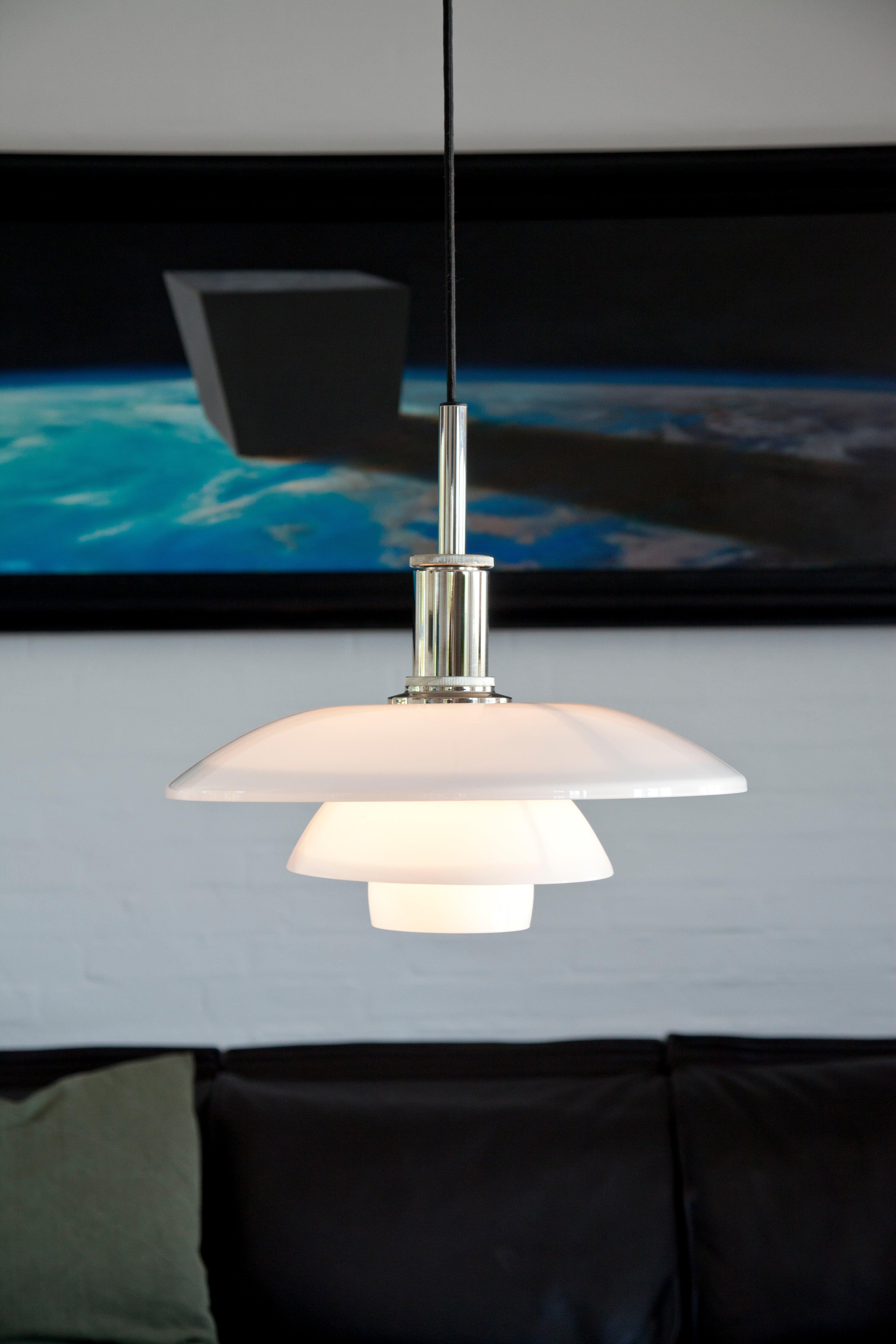 Louis Poulsen PH 3/2 Pendant Light in Black by Poul Henningsen In New Condition For Sale In New York, NY