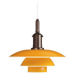 Pendentif Louis Poulsen PH 3-3 de couleur jaune par Poul Henningsen